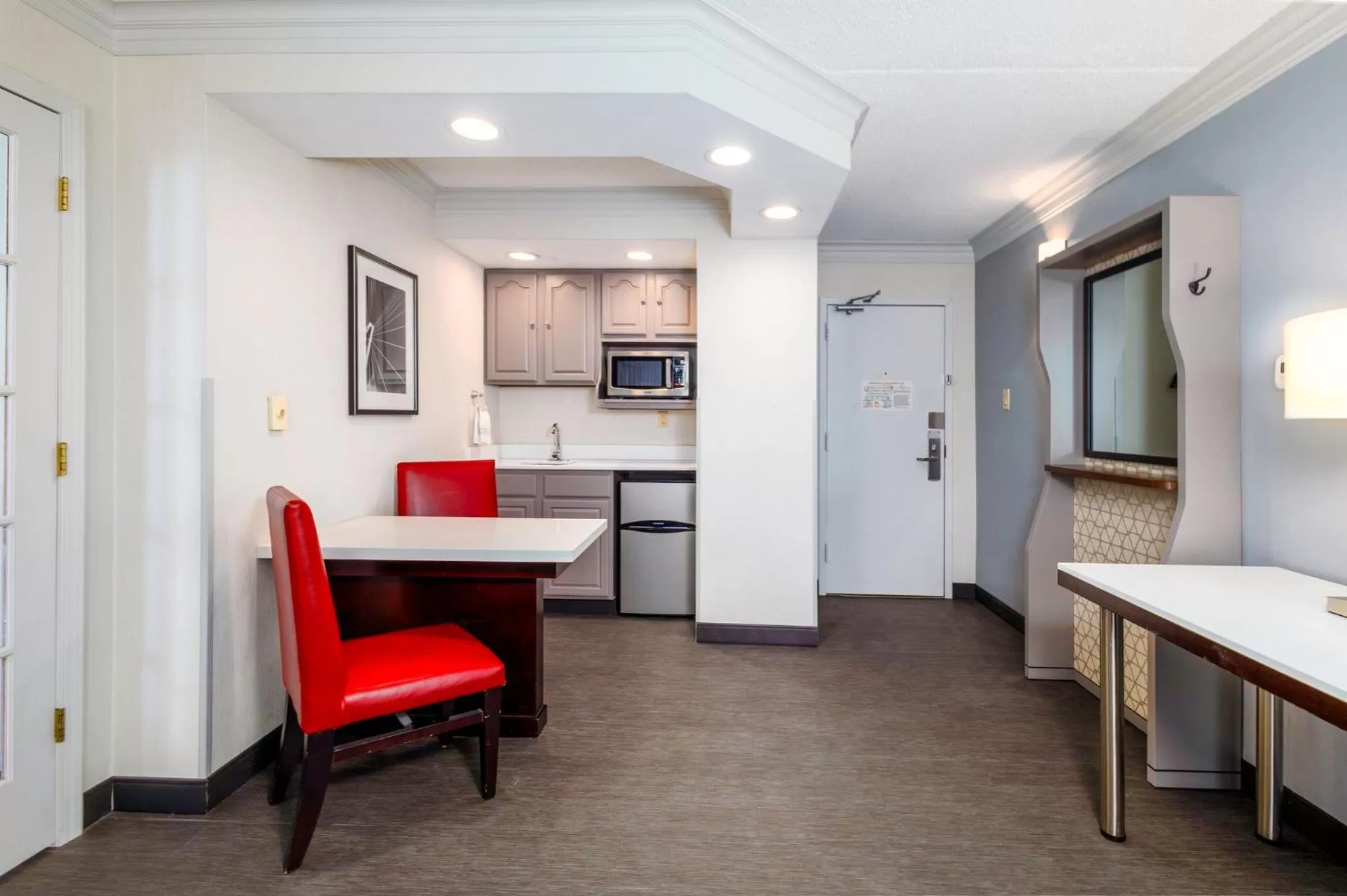 Photo of the whole room in Holiday Inn Weirton-Steubenville Area