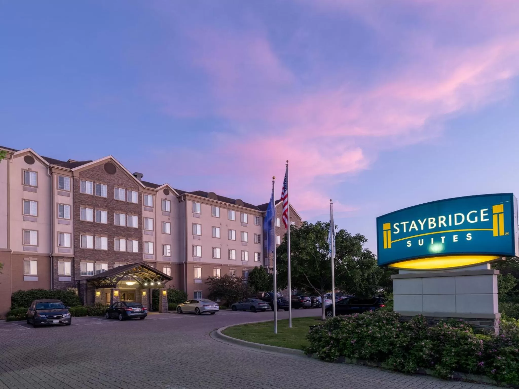 Staybridge Suites Milwaukee Airport South by IHG