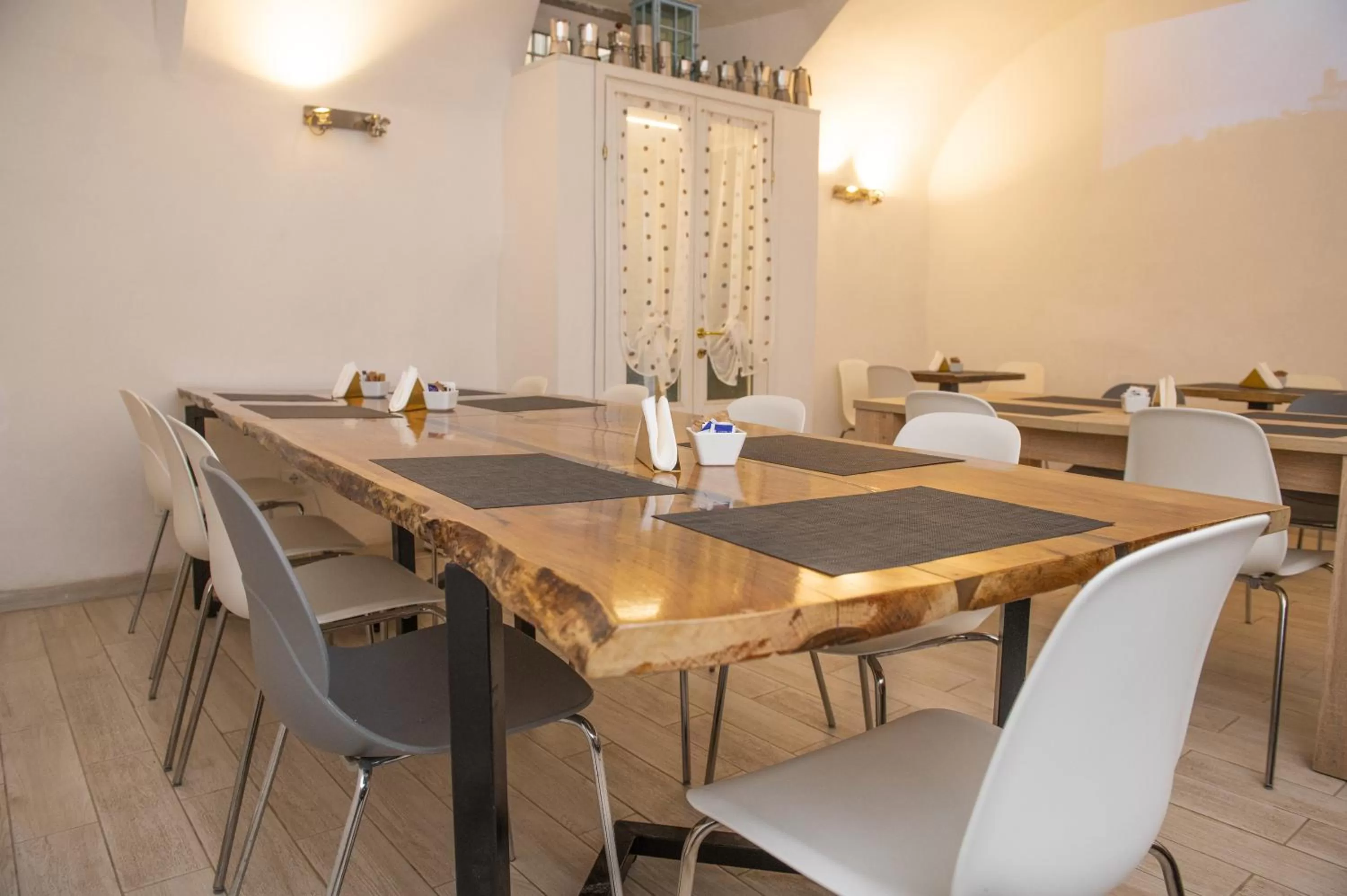 Breakfast, Restaurant/Places to Eat in Palazzo Rivola