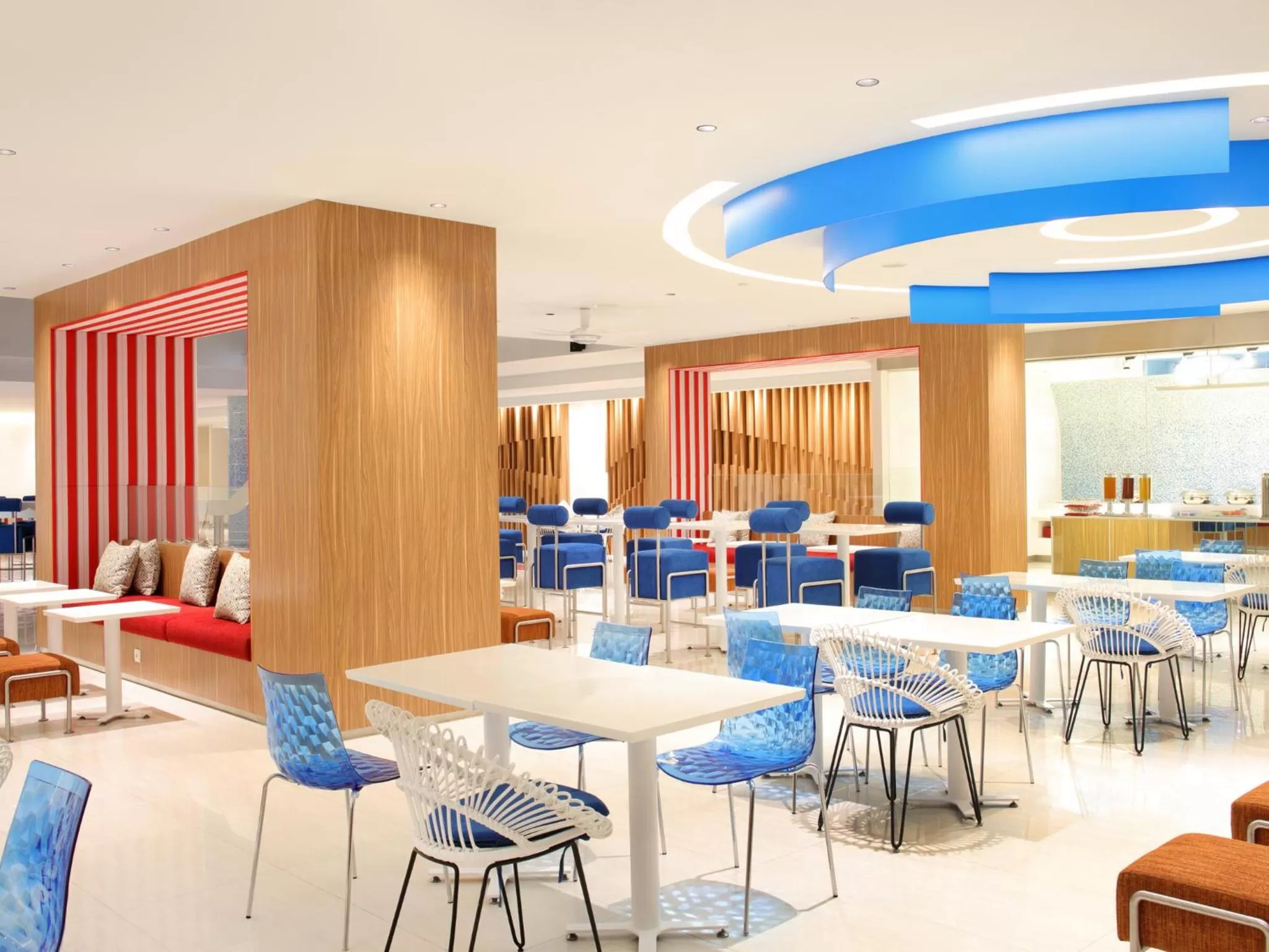 Coffee/tea facilities in Holiday Inn Express Baruna by IHG