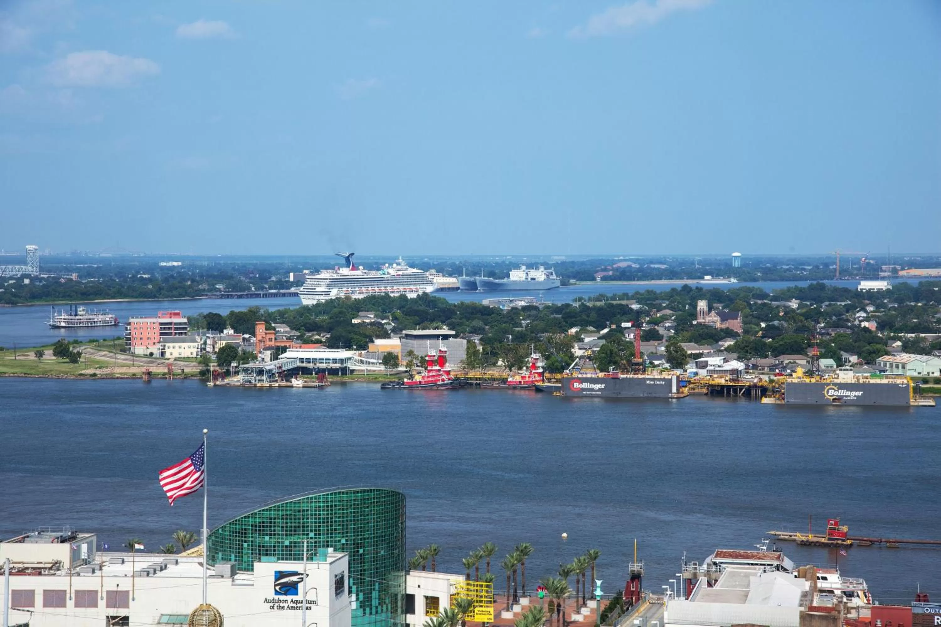 Corner King Suite, 1 Bedroom Suite, 1 King, Corner room in Le Méridien New Orleans