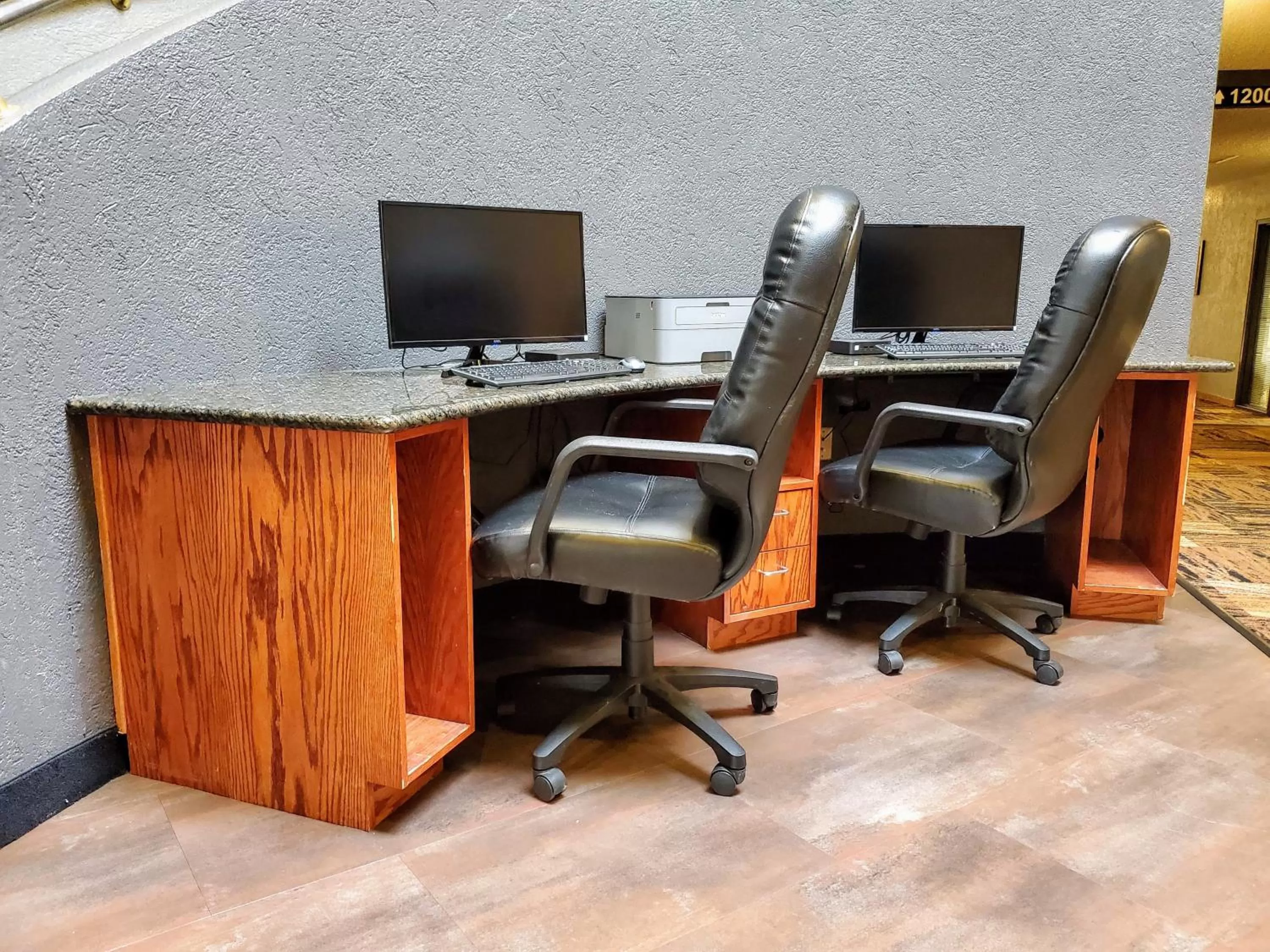 Business facilities in Ramkota Hotel Pierre