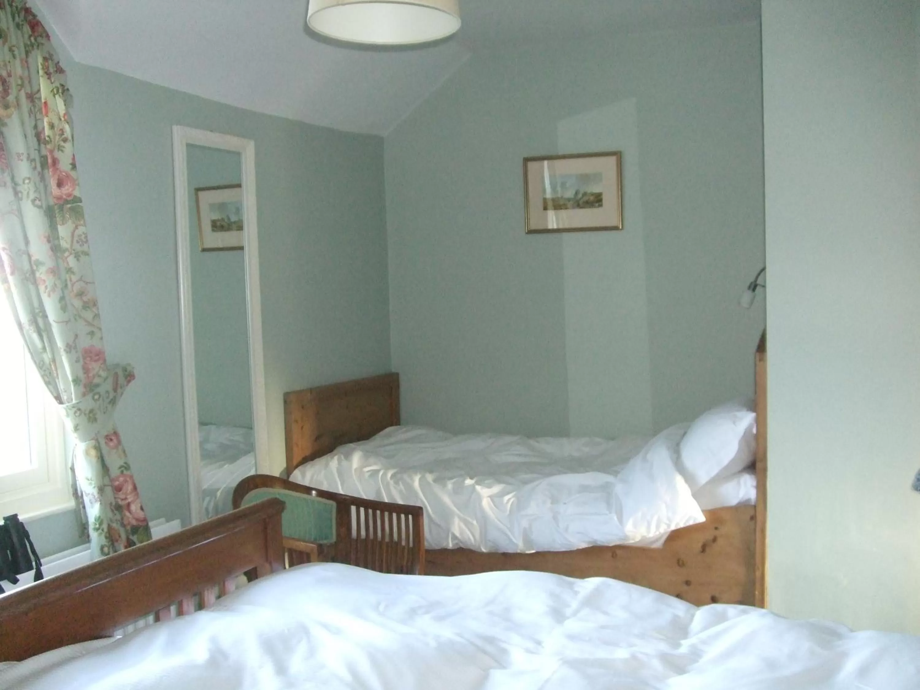 Bed in Bay Cottage Bed & Breakfast
