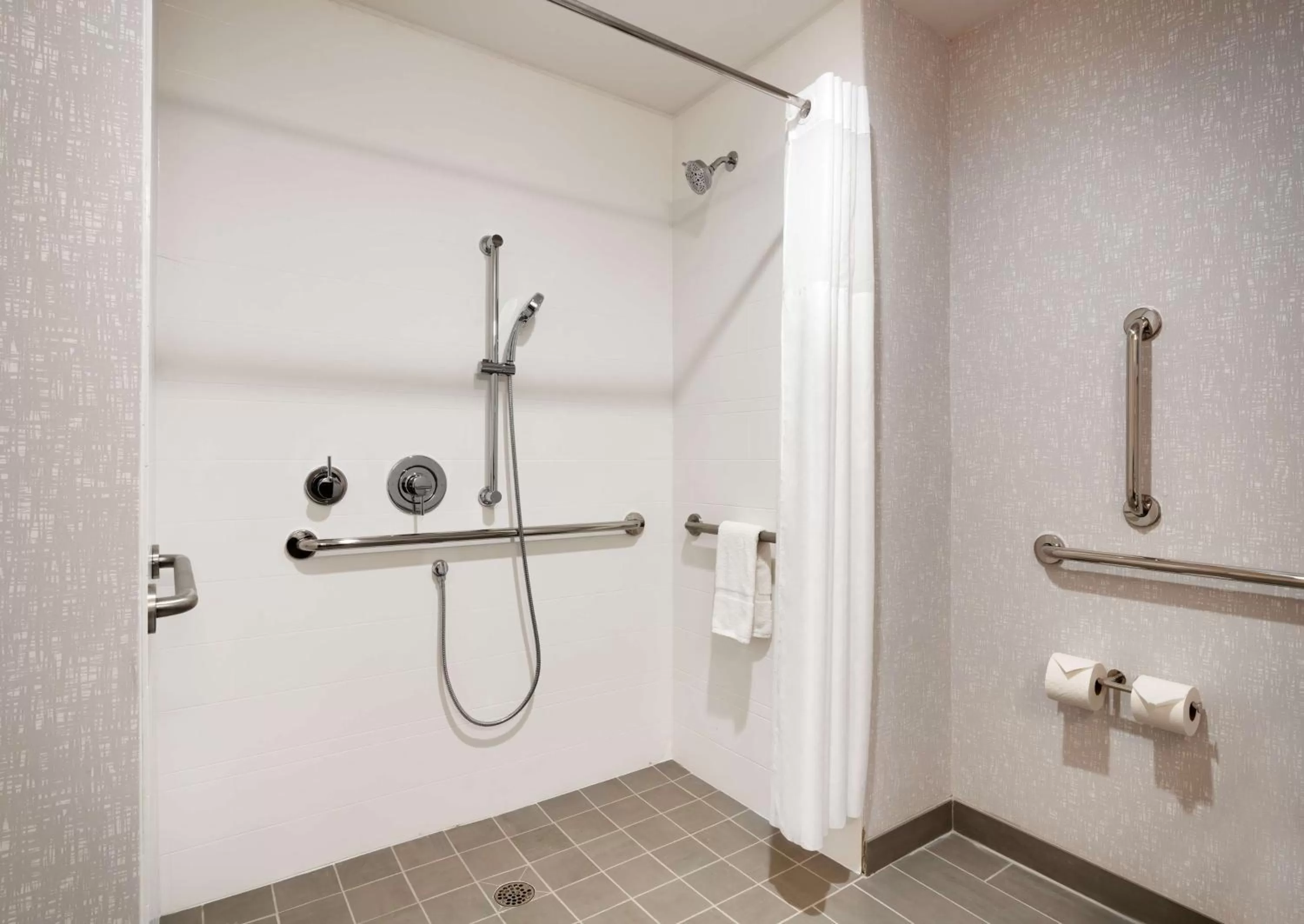 Bathroom in Hampton Inn Draper Salt Lake City, Ut