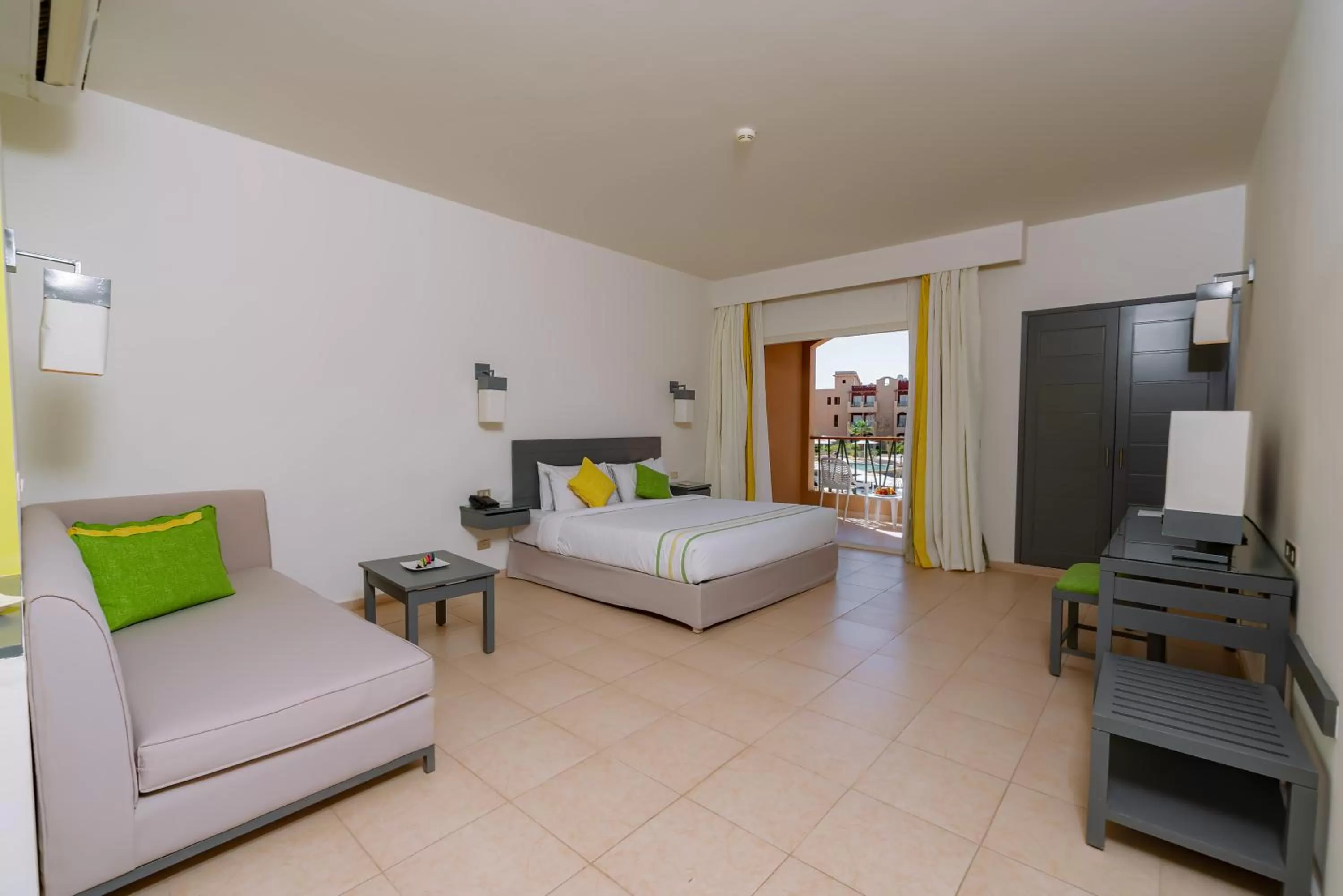 Photo of the whole room, Bed in Lemon & Soul Makadi Garden