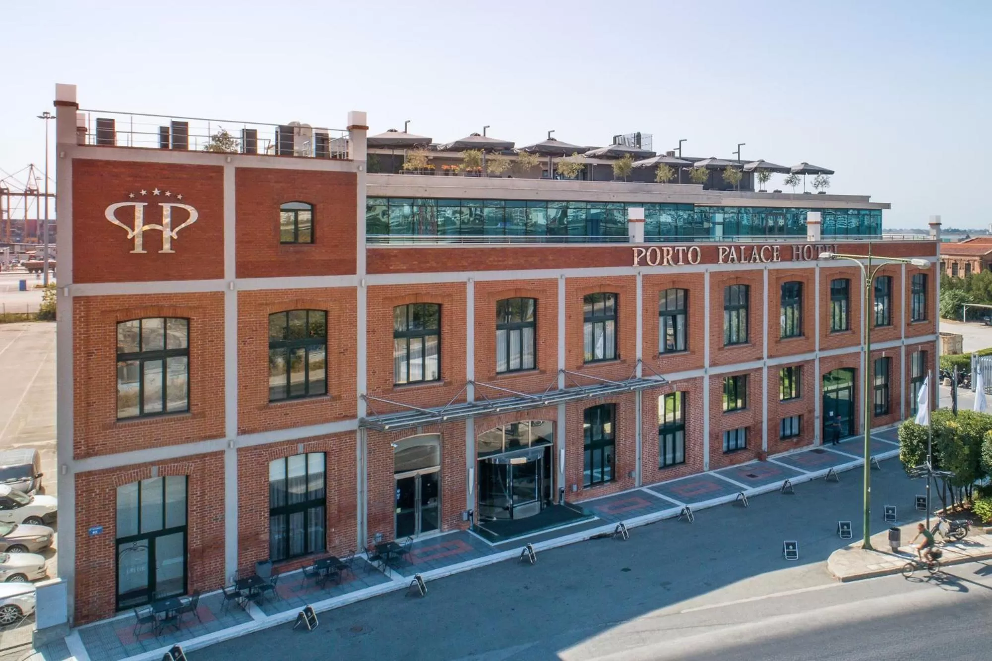 Facade/entrance in Porto Palace Hotel Thessaloniki