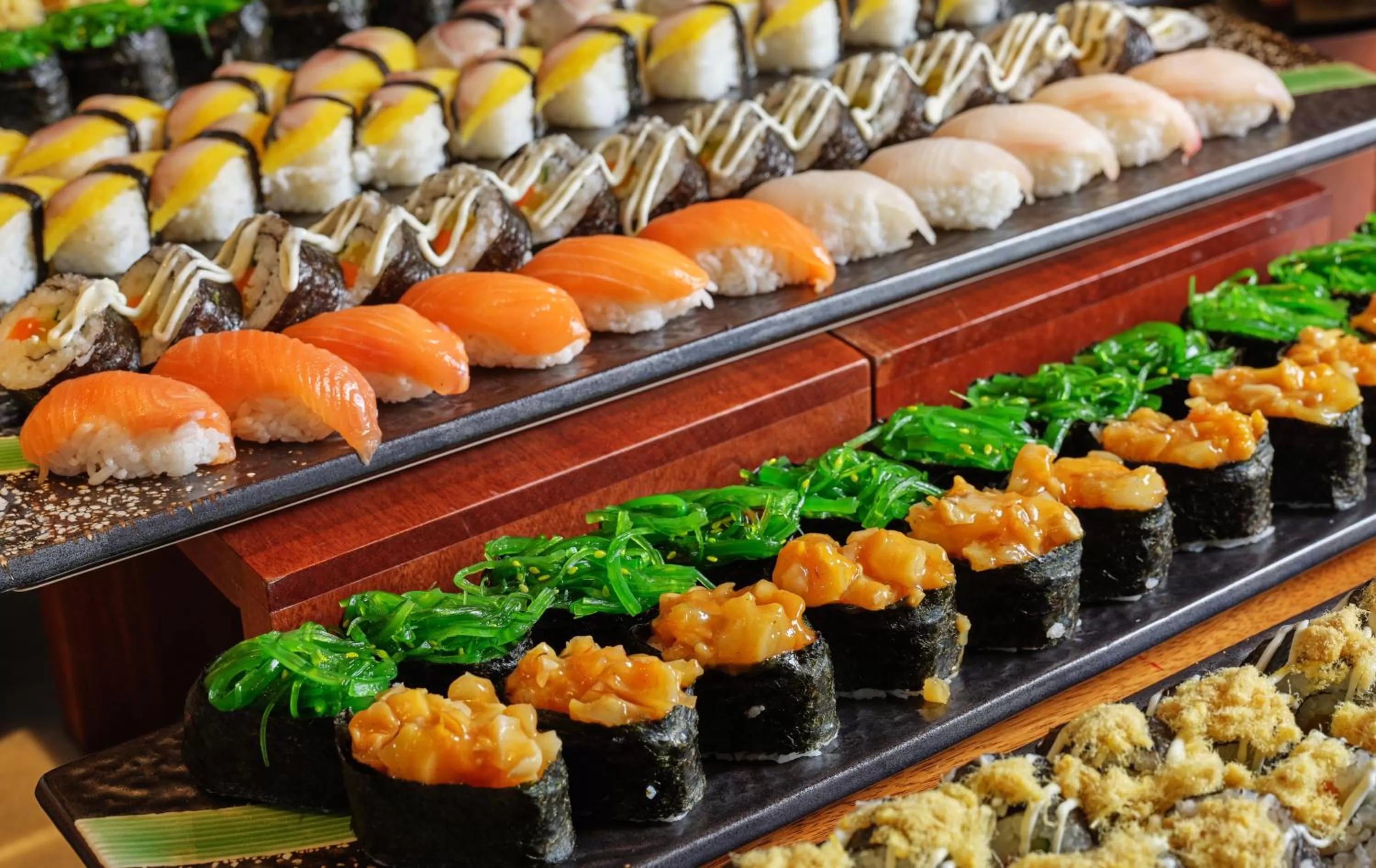 Restaurant/places to eat in Holiday Inn Guangzhou South Lake-an lHG Hotel