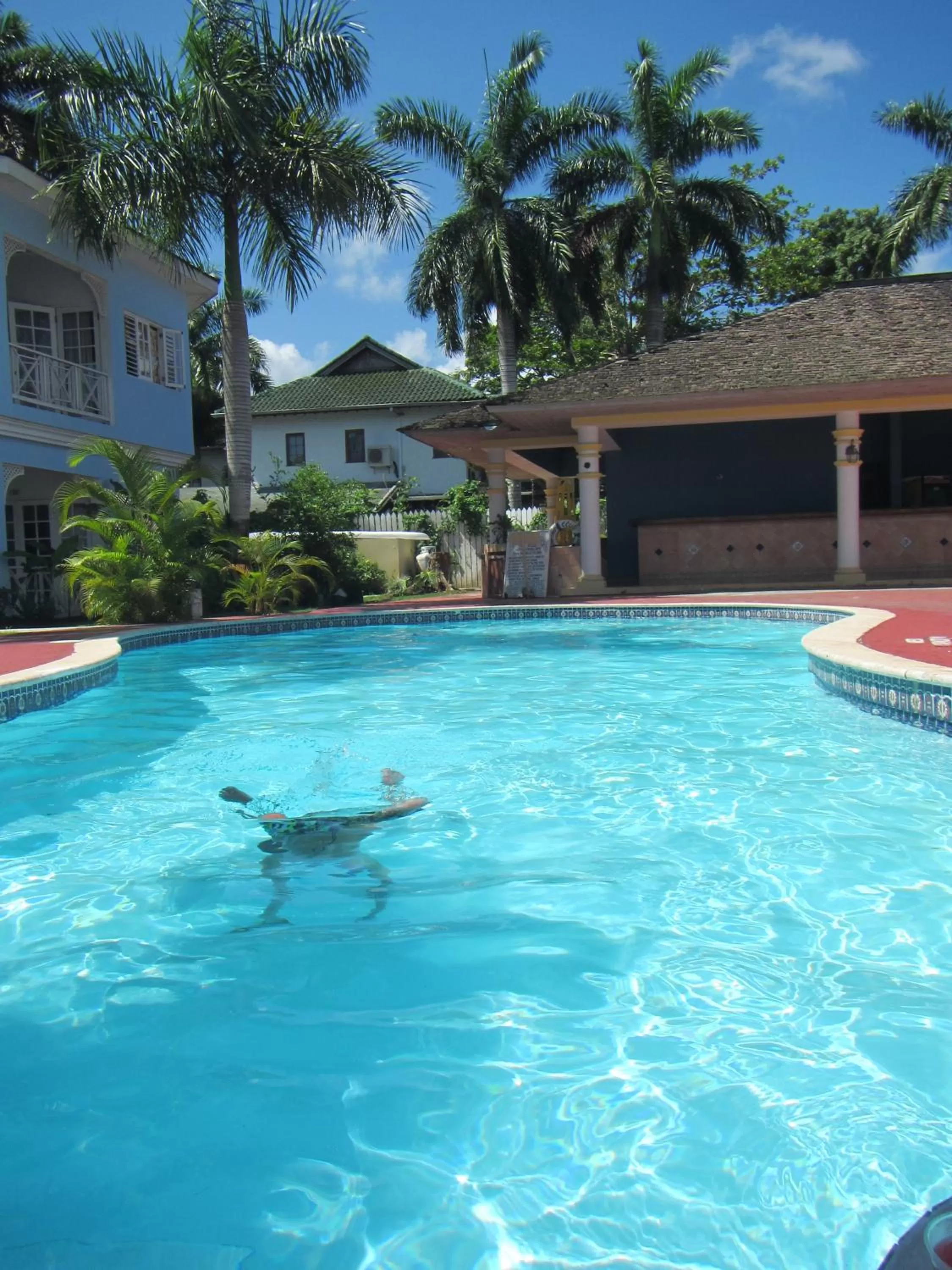 Swimming pool in Beachcomber Club Resort