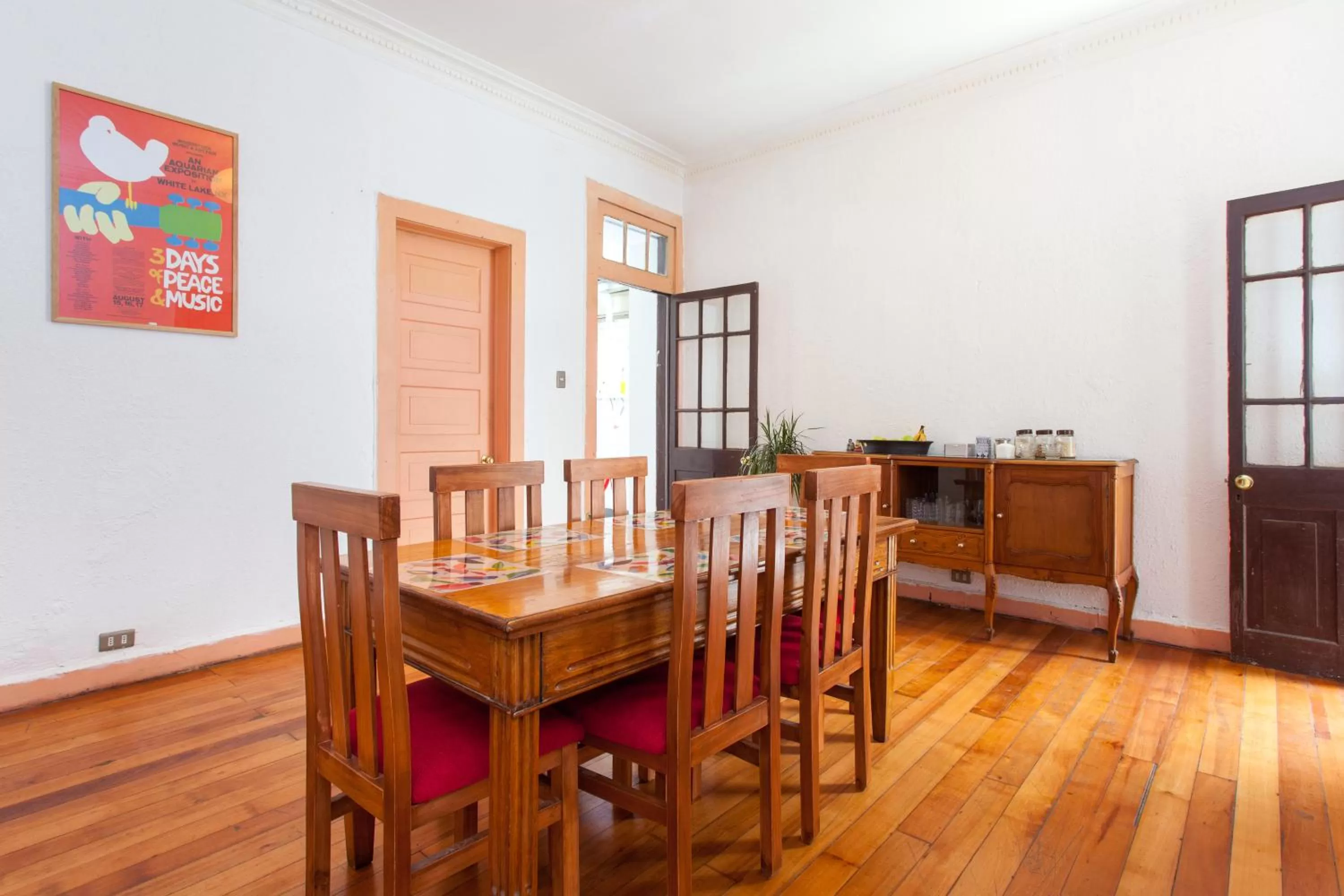 Dining area in ITALIA SUITE B&B habitaciones con baño privado y aire acondicionado