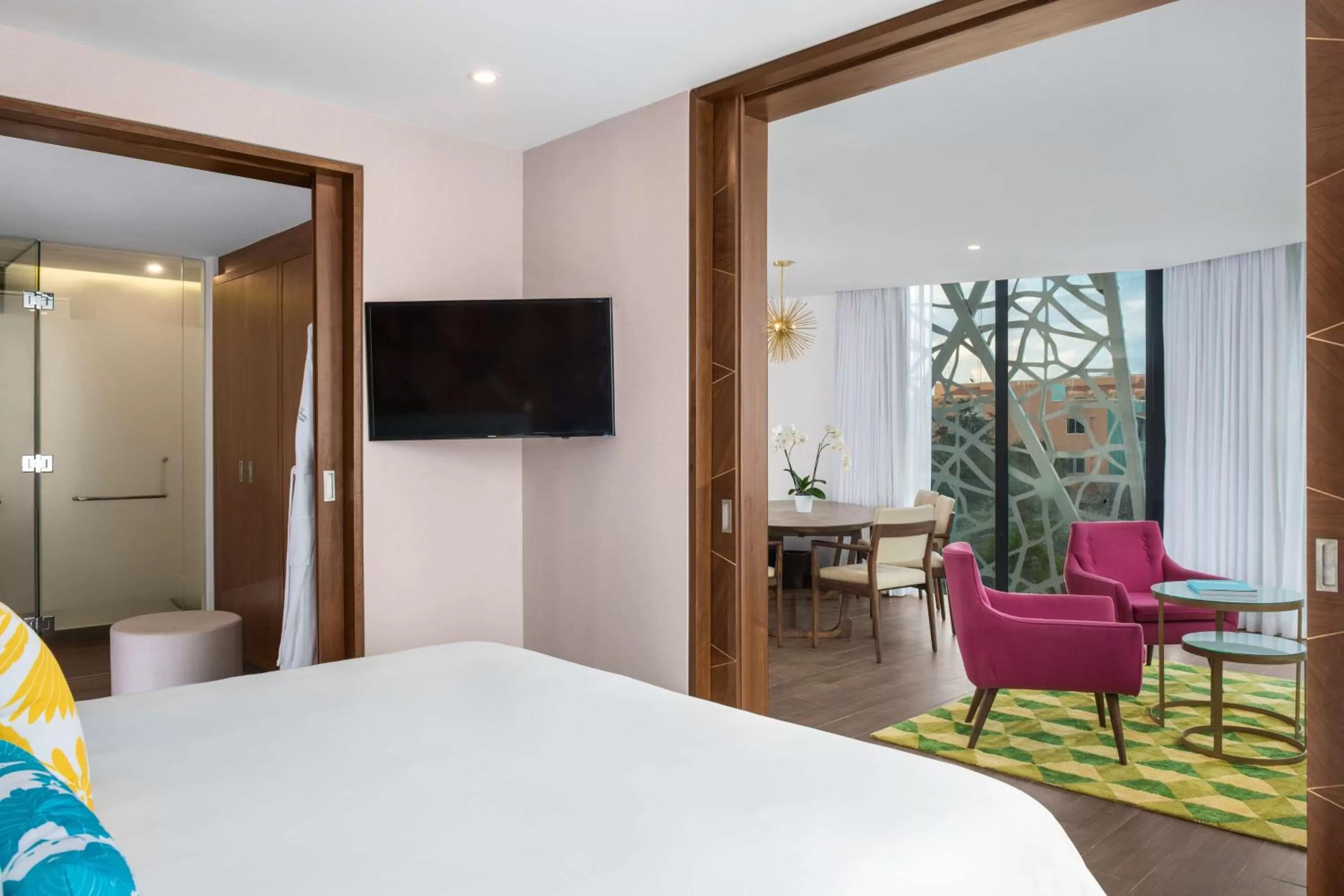 Bed in The Fives Downtown Hotel & Residences, Curio Collection by Hilton