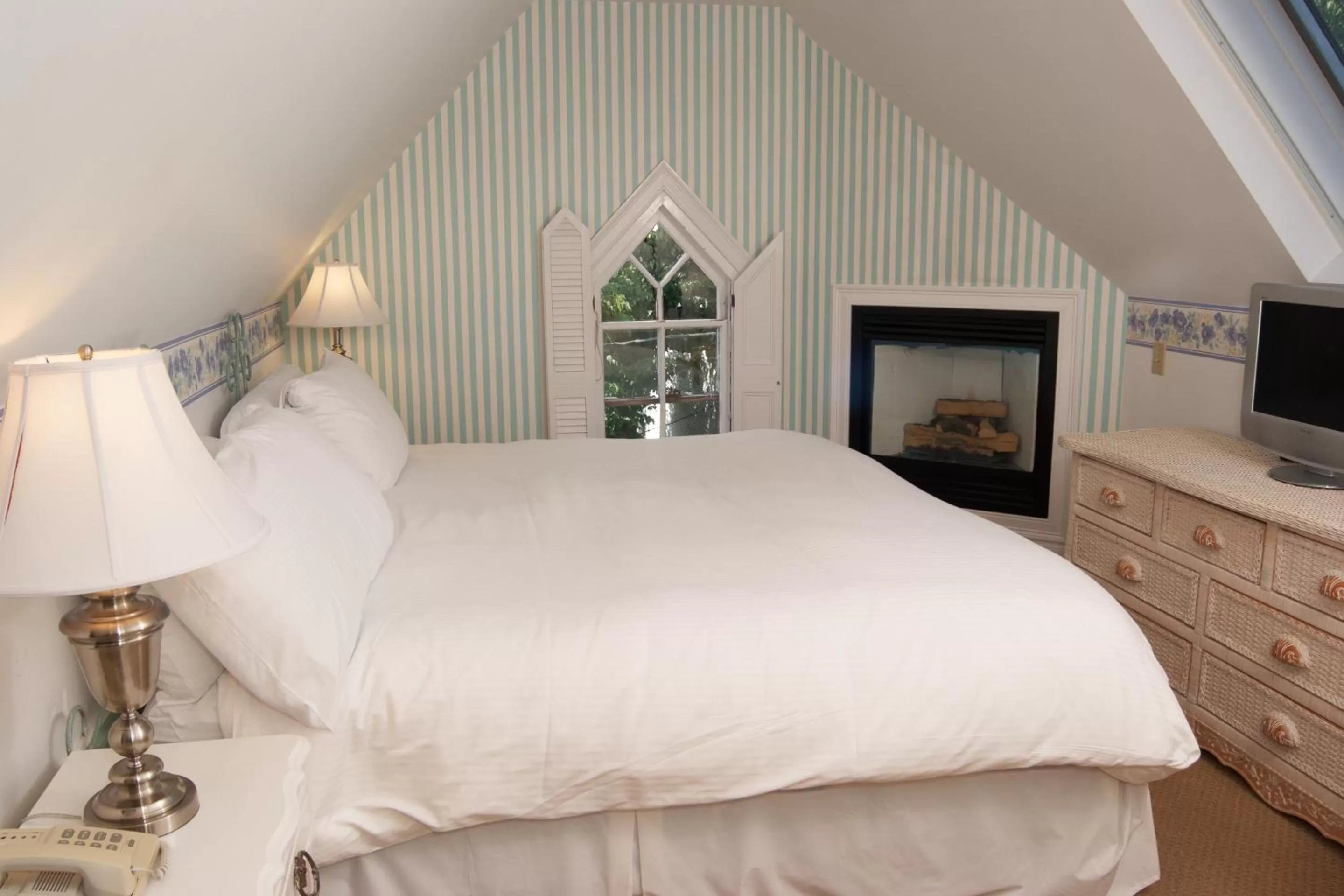 Bed in Belfry Inn and Bistro