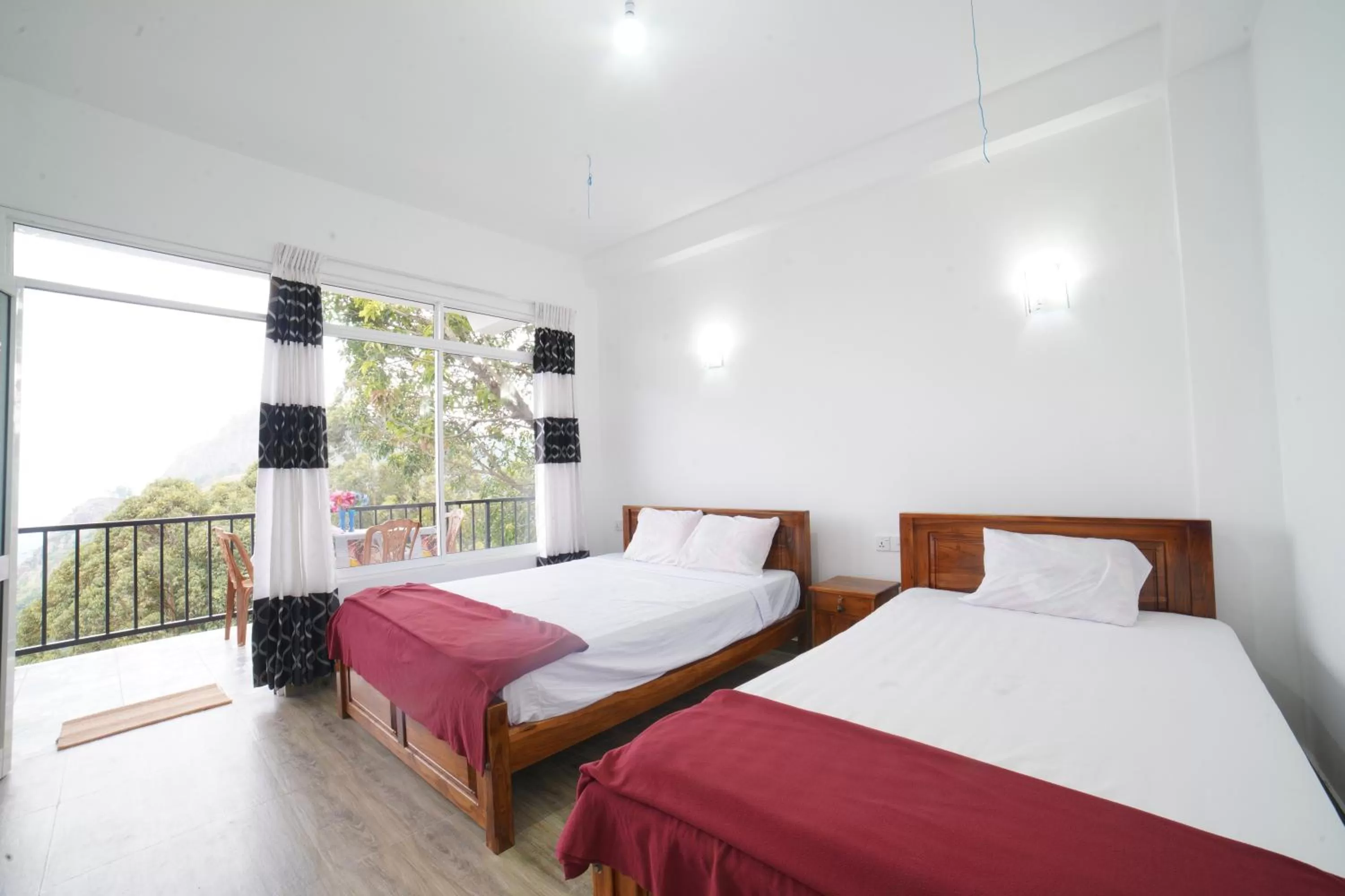 Bed in Pleasant Peak