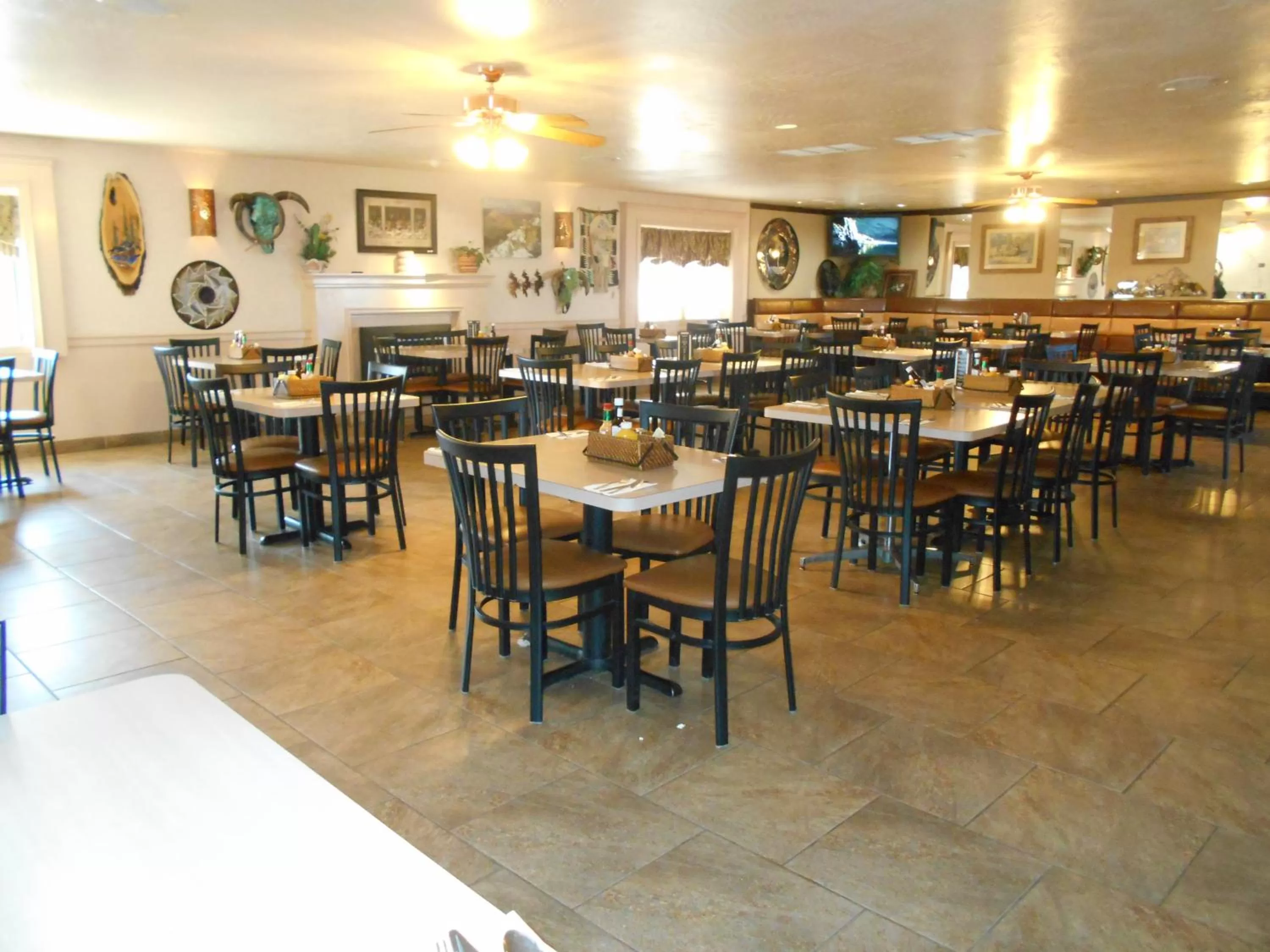 Breakfast in Grand Canyon Inn and Motel - South Rim Entrance