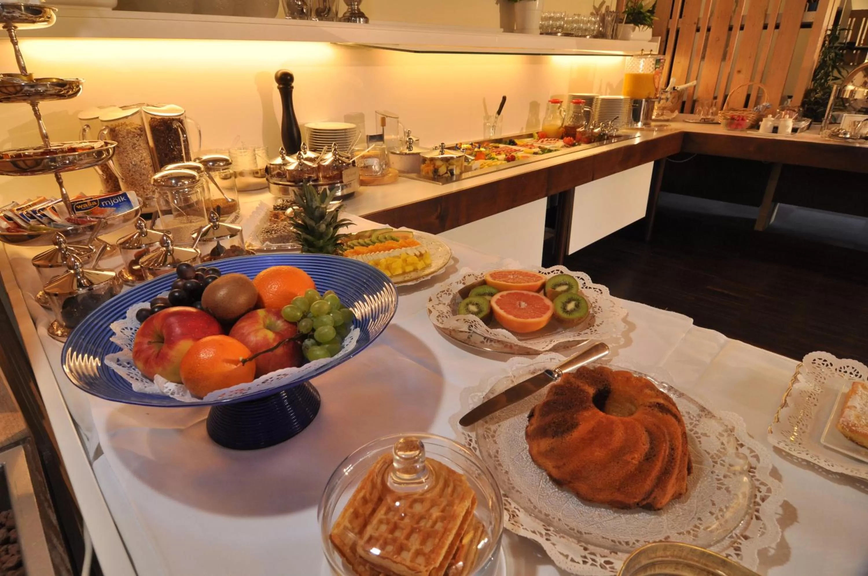 Restaurant/places to eat in Dom Hotel