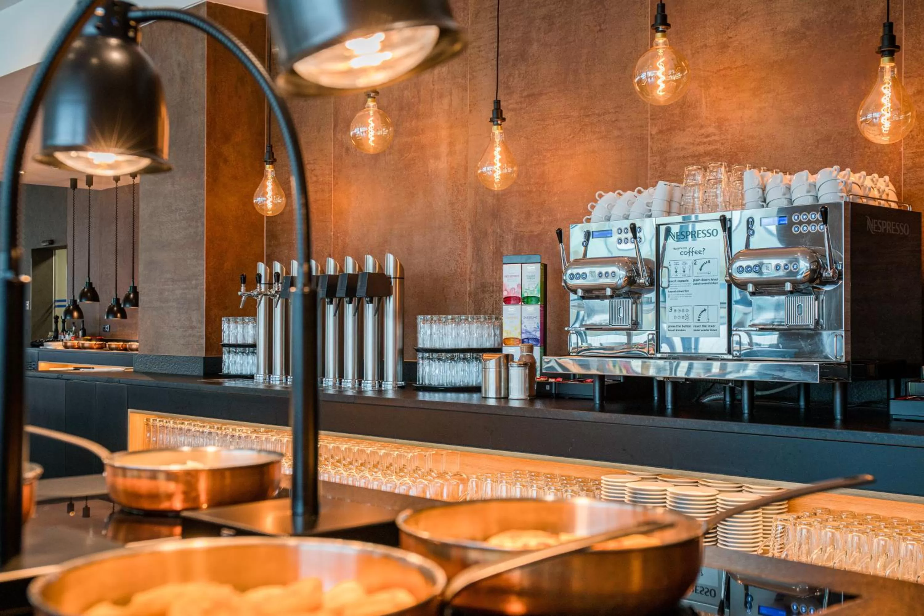 Restaurant/places to eat in Best Western Premier Central Hotel Leonhard