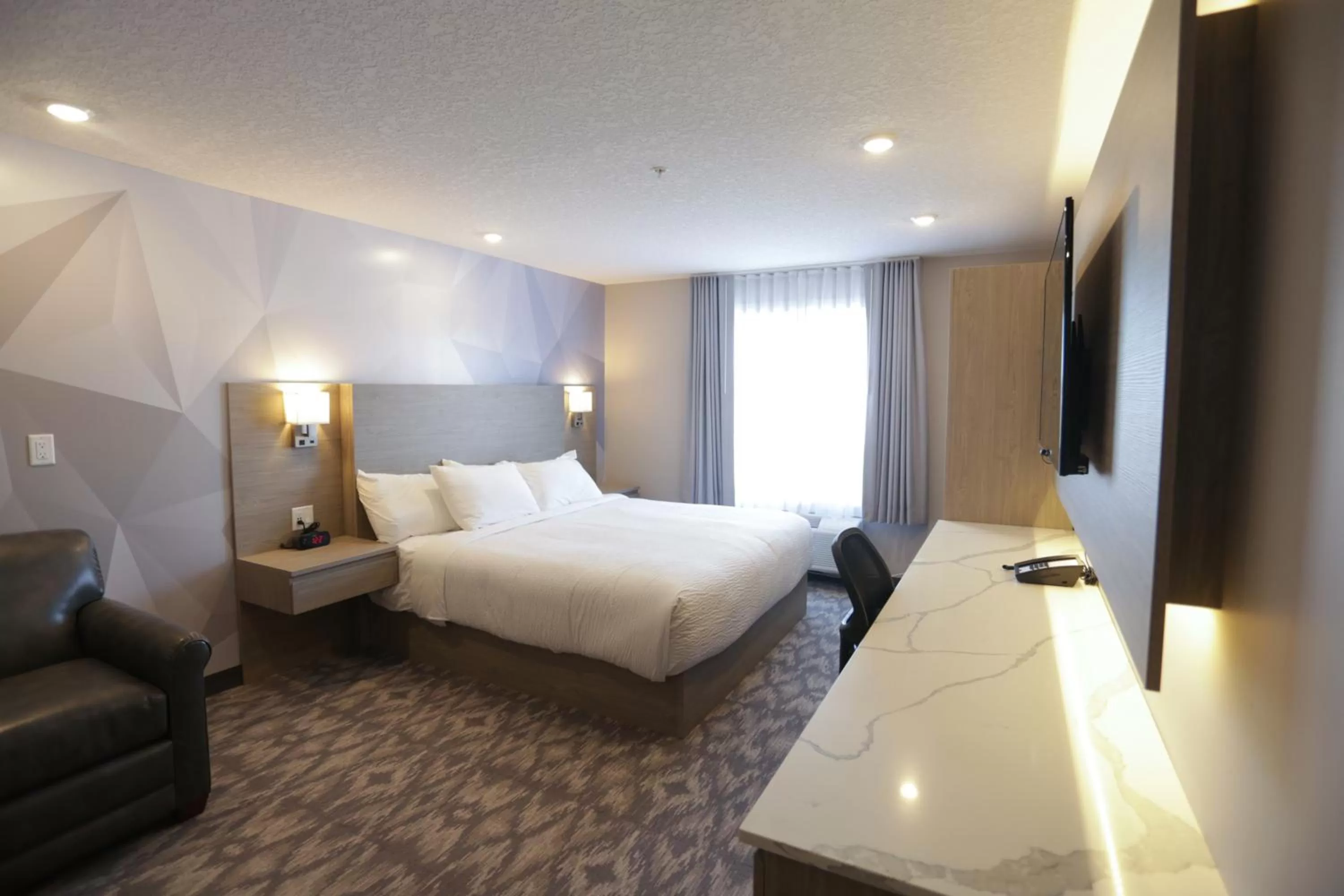 Bed in Days Inn by Wyndham Calgary North Balzac