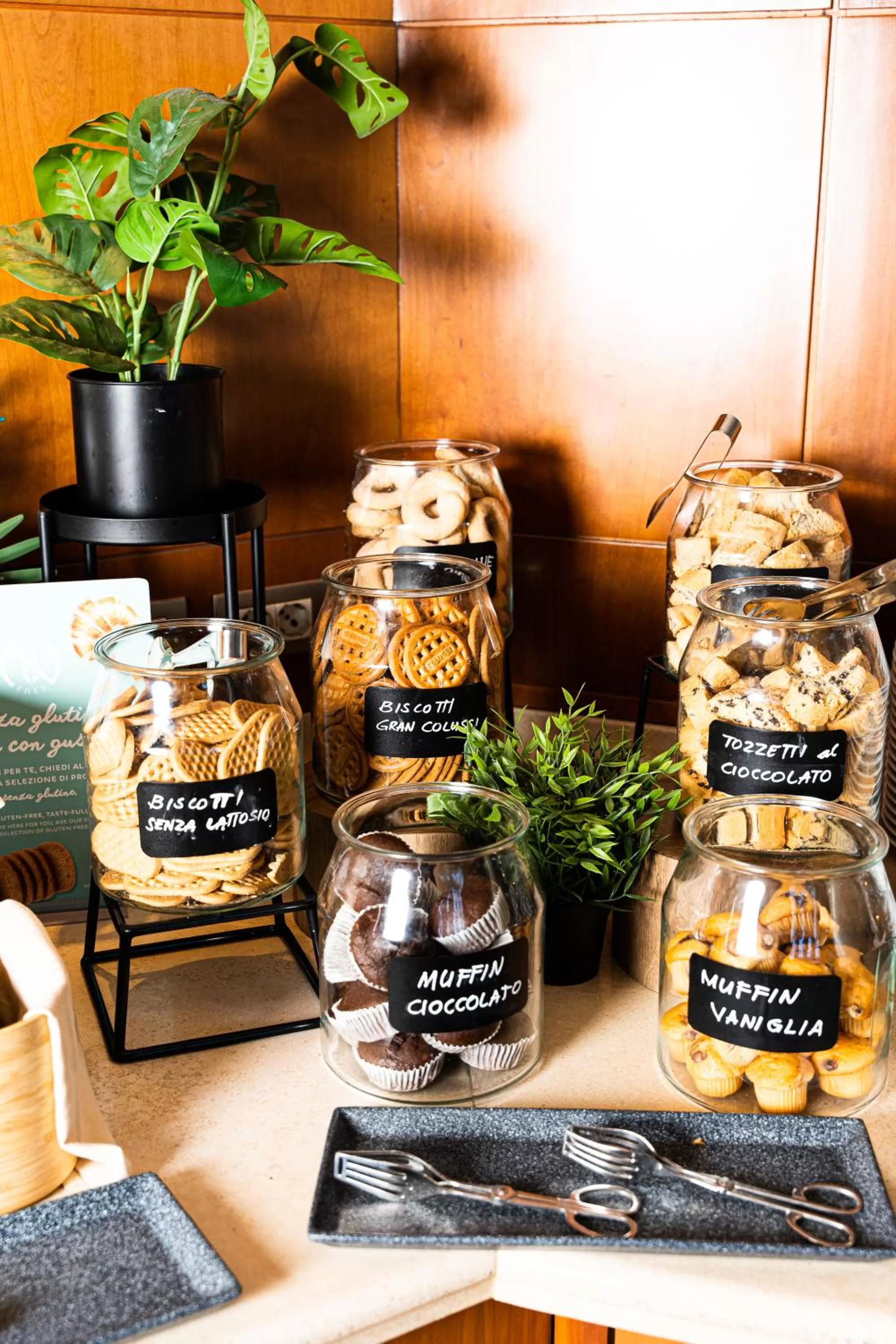 Restaurant/places to eat in Novotel Roma Est