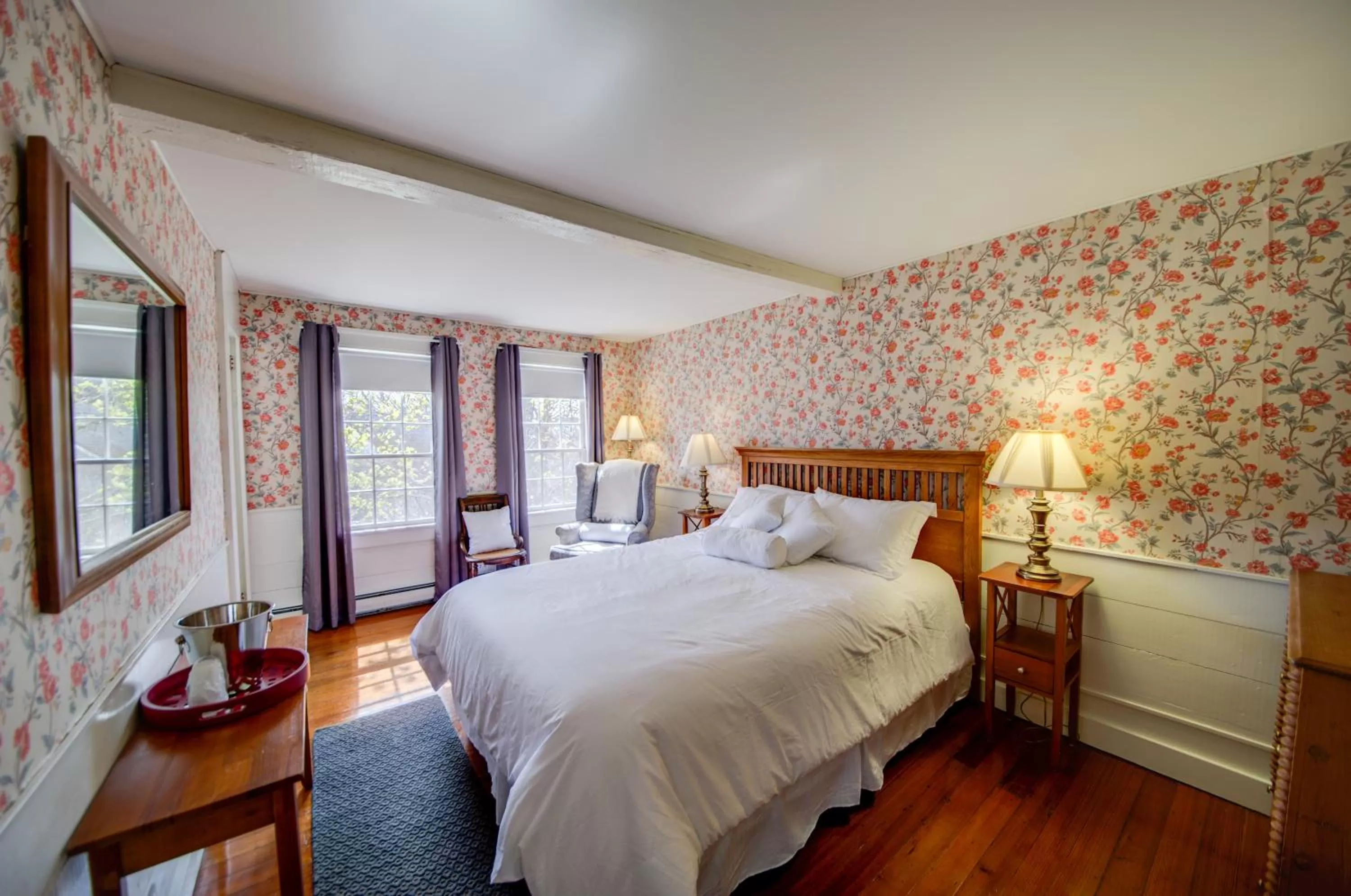 Day, Bed in Copper Swan