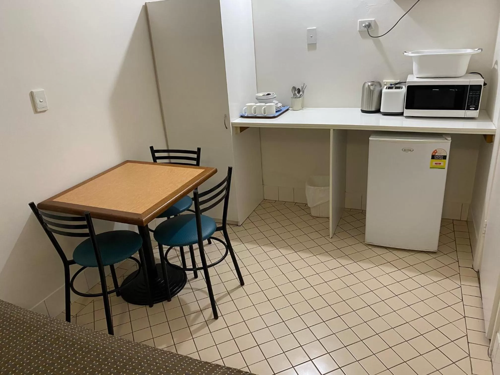 Coffee/tea facilities in Tollgate Motel