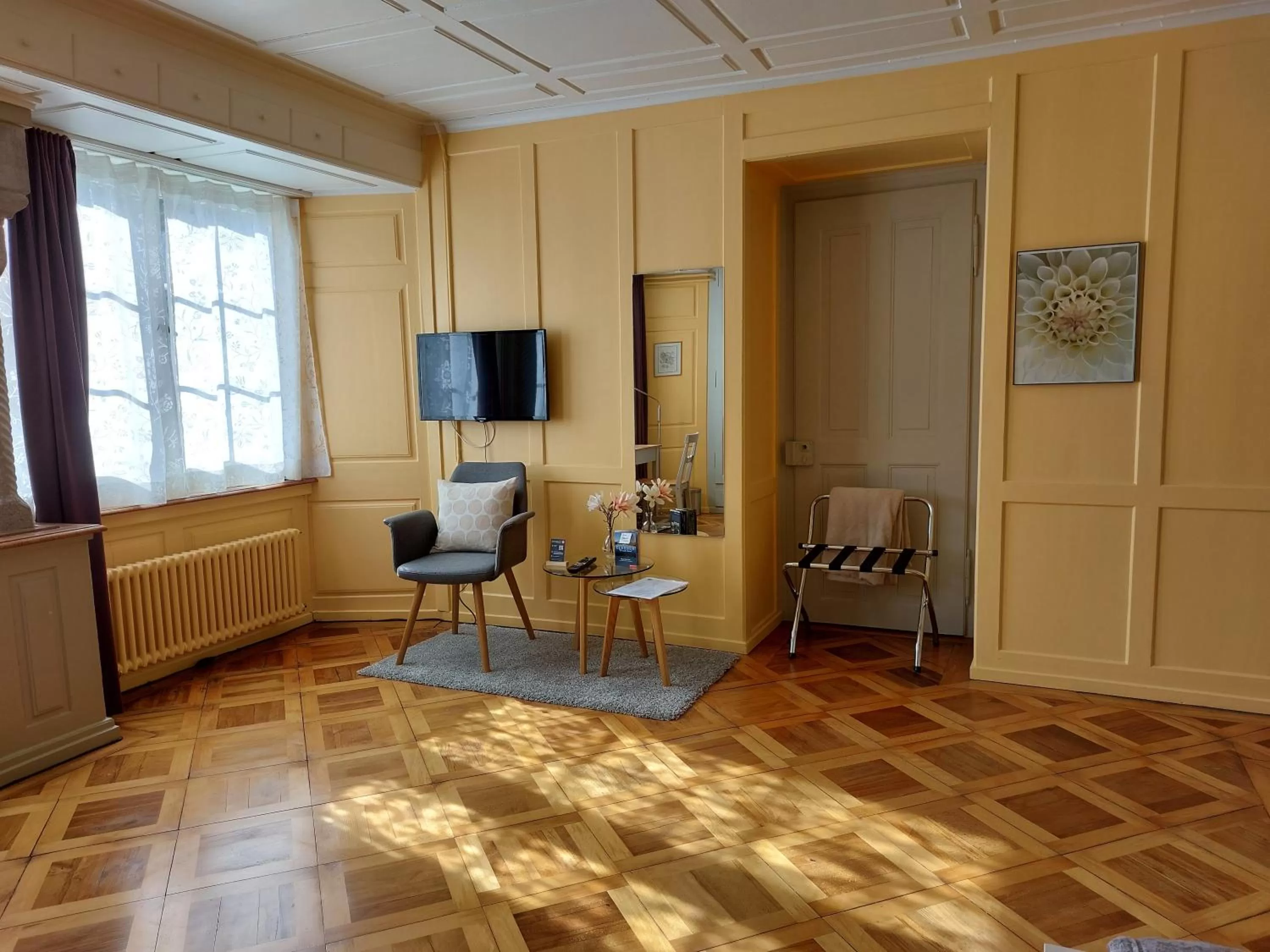 TV and multimedia, Seating Area in BnB Elsenerhaus