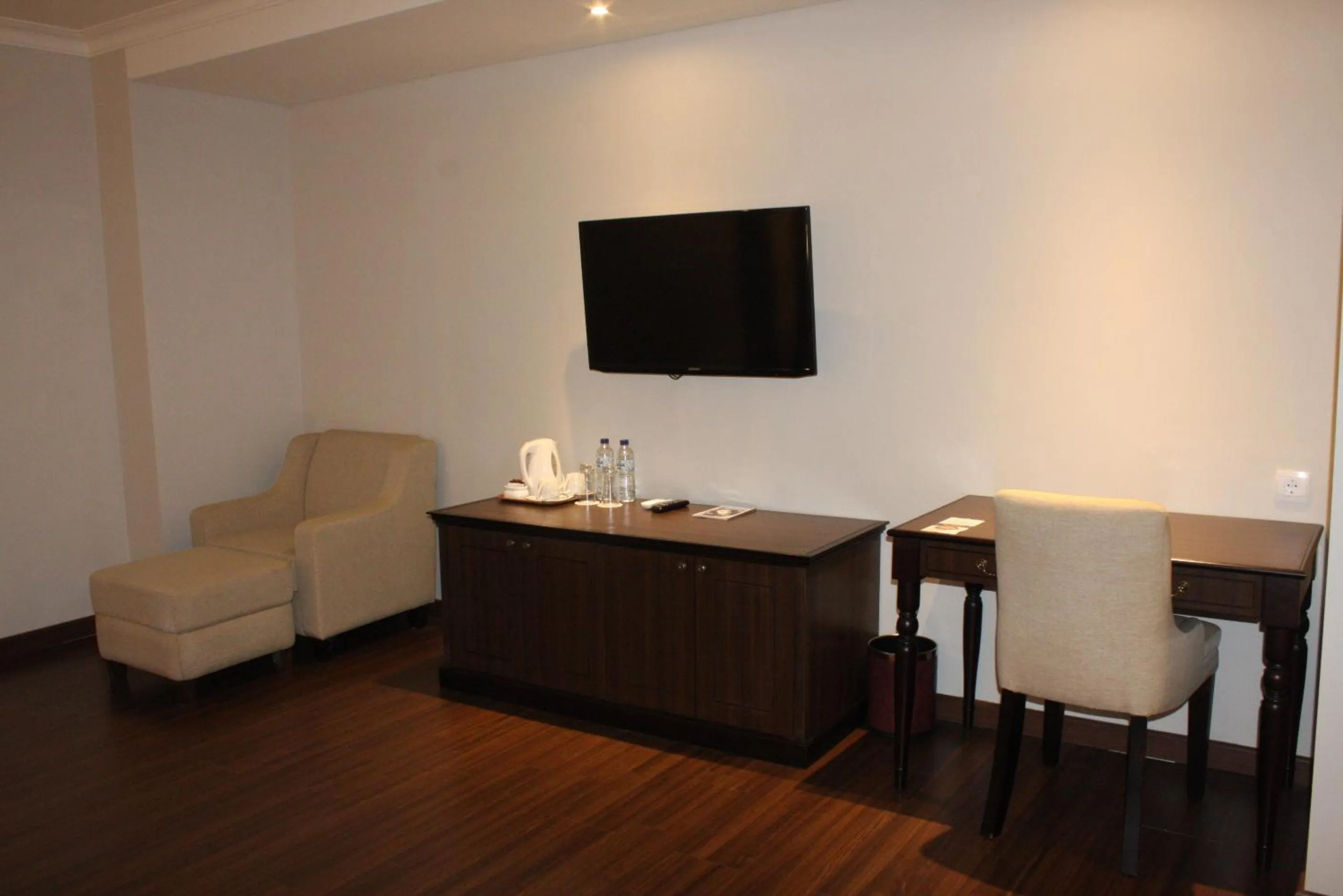 Superior Double or Twin Room in Varna Culture Hotel Soerabaia