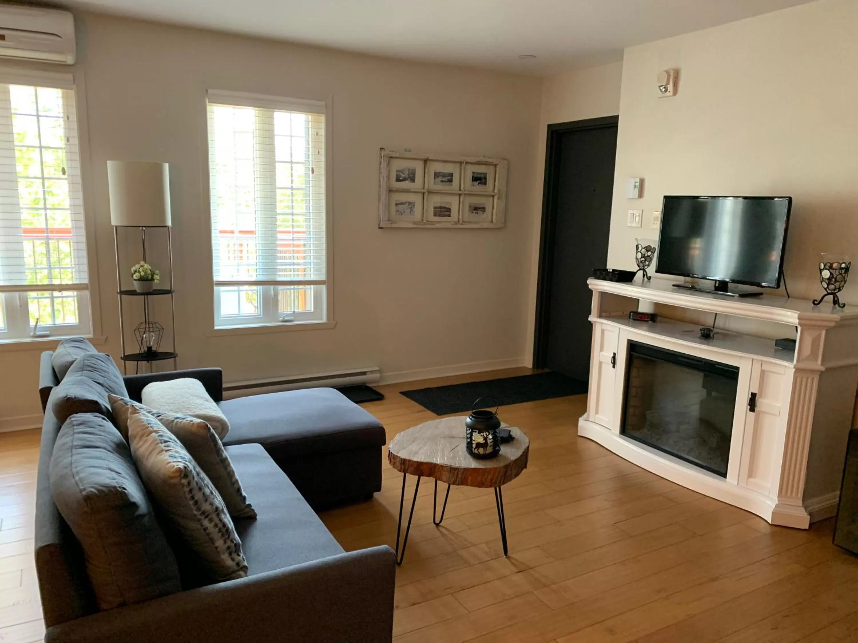 Seating Area in L'Authentique