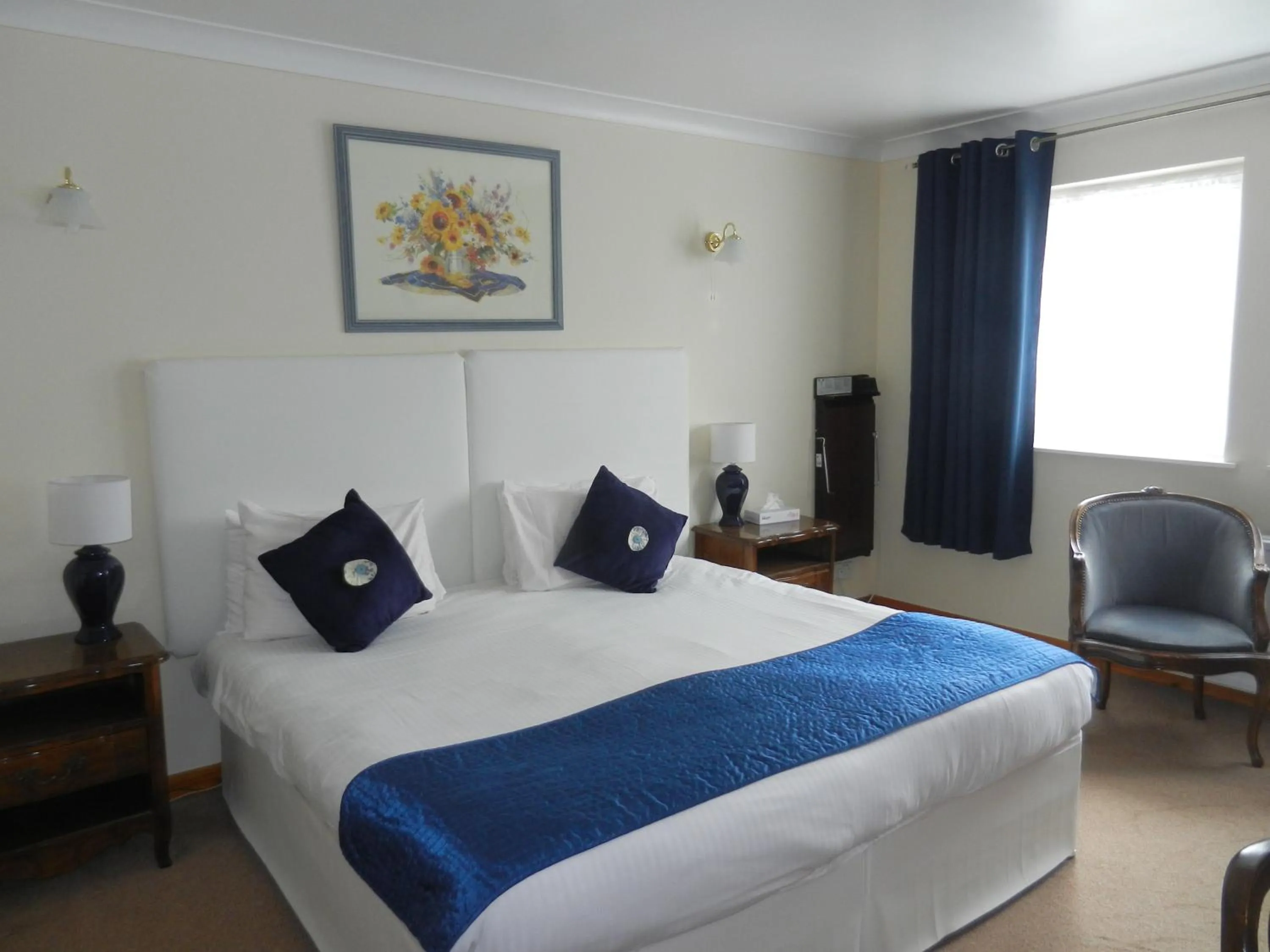 Bed in Mansfield Castle Hotel