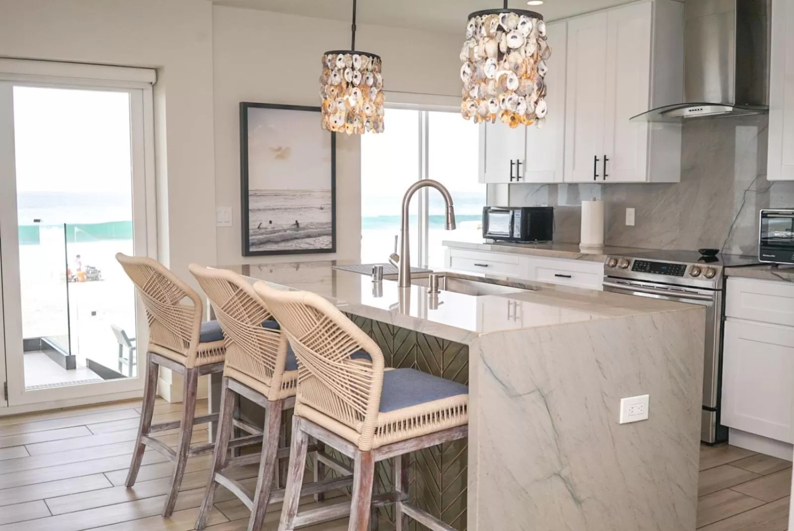 Property building in Ocean Villas Beach Front