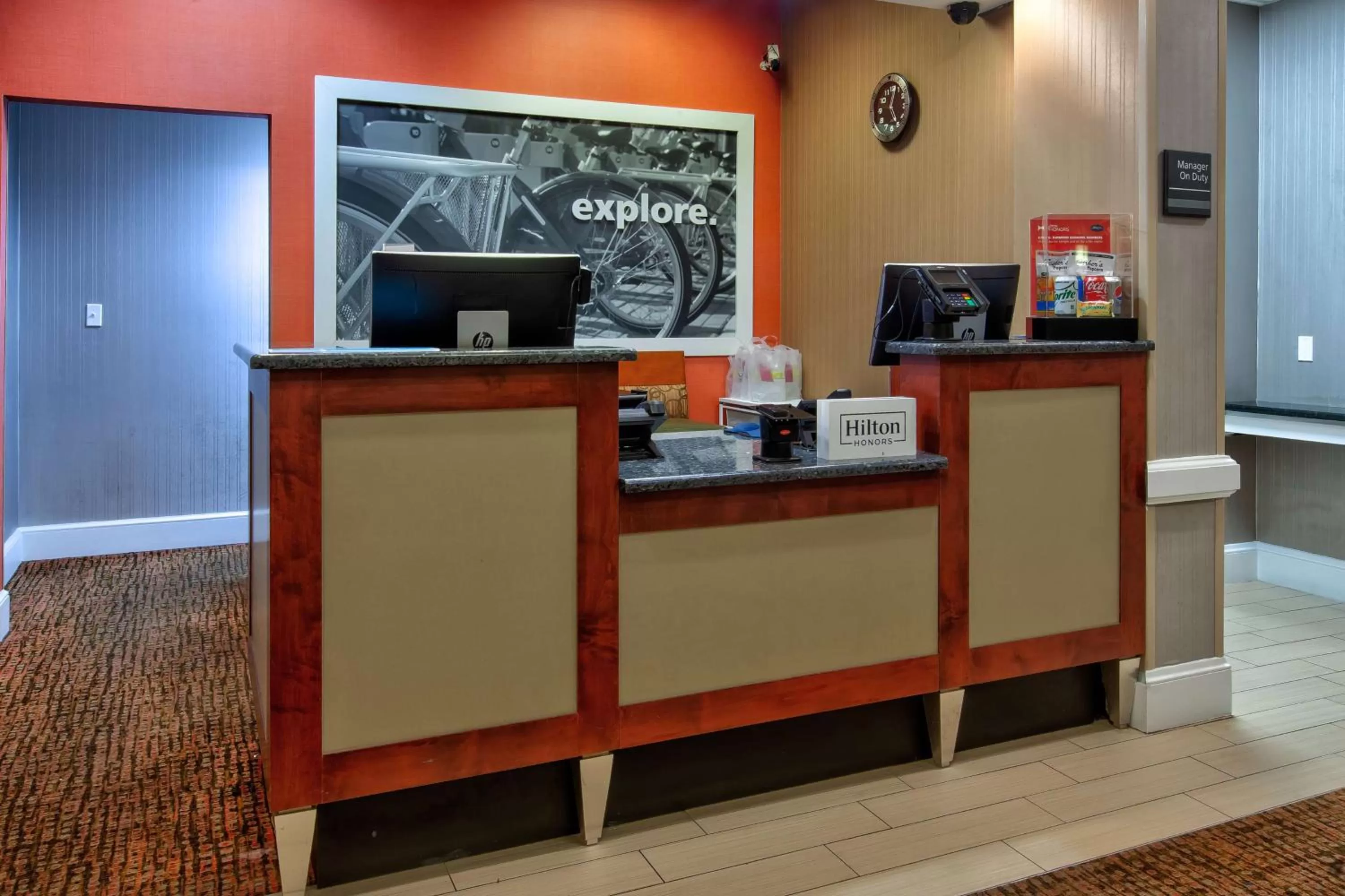 Lobby or reception in Hampton Inn College Park
