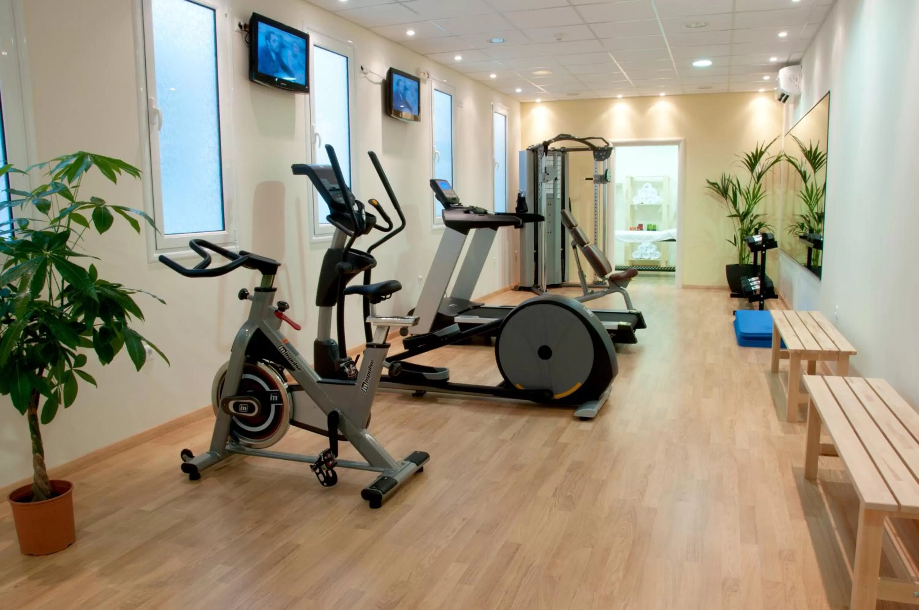 Fitness centre/facilities in Titania Hotel