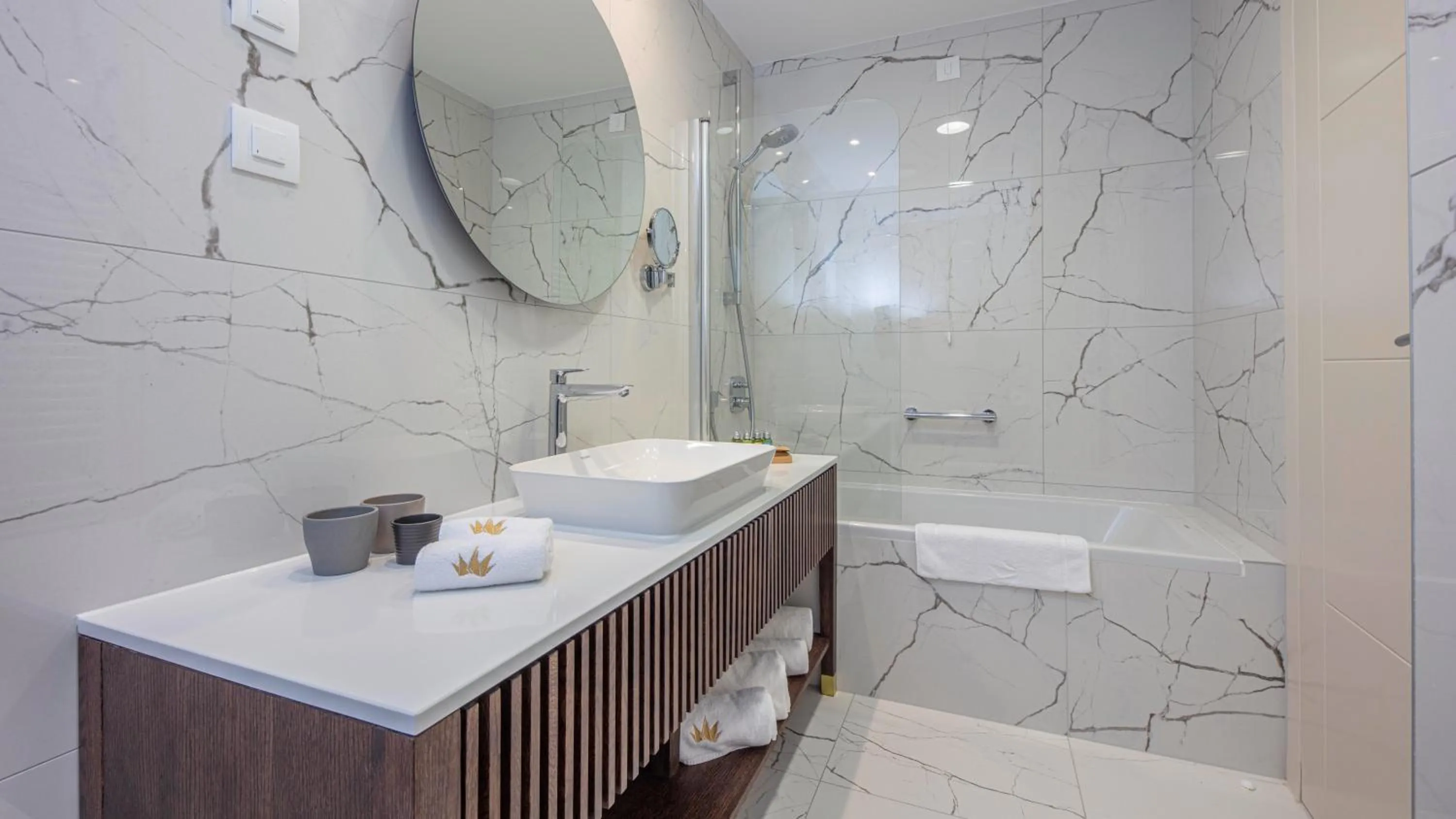 Toilet in Royal Palm Hotel