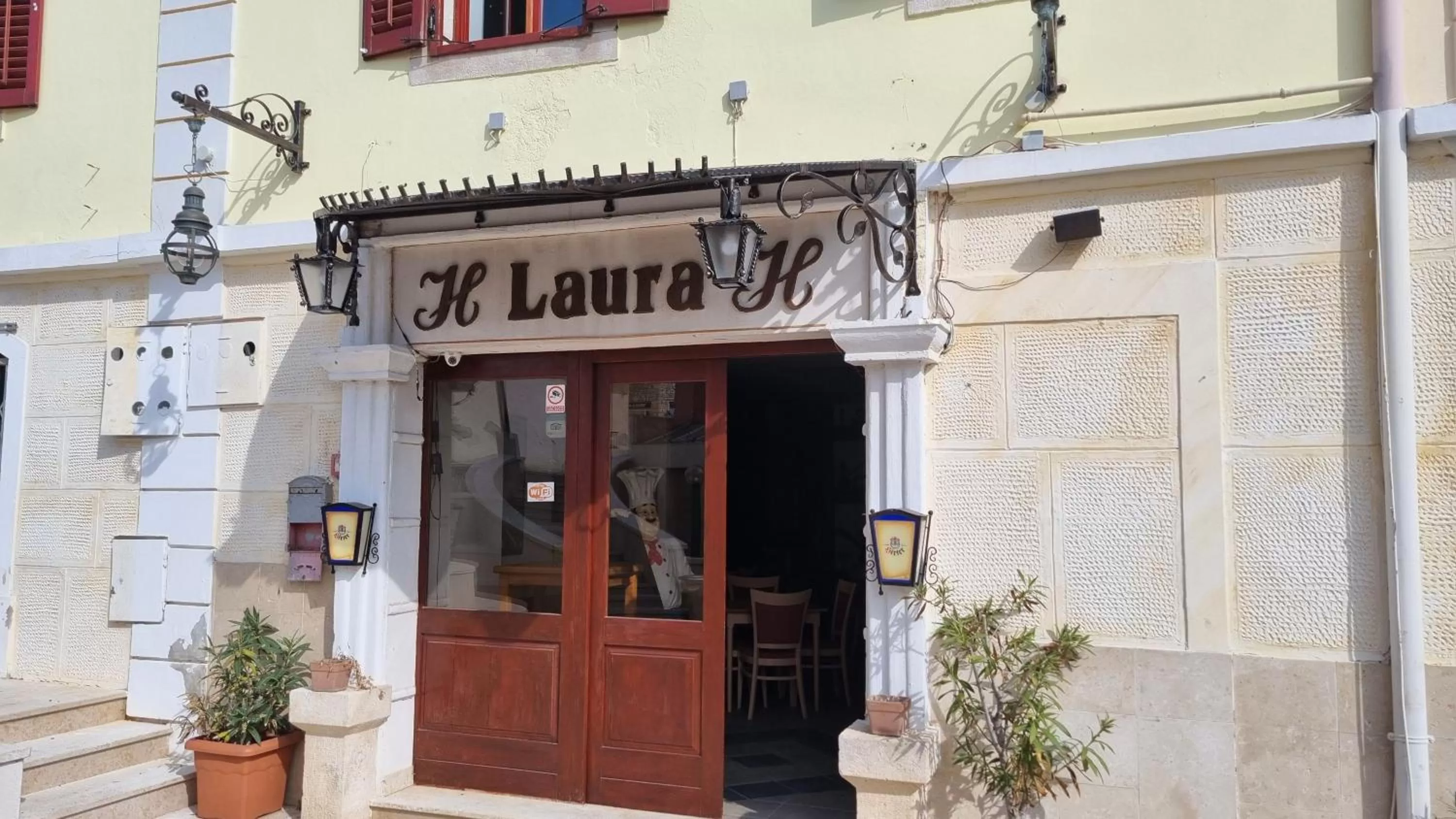 Property building in Laura Rooms