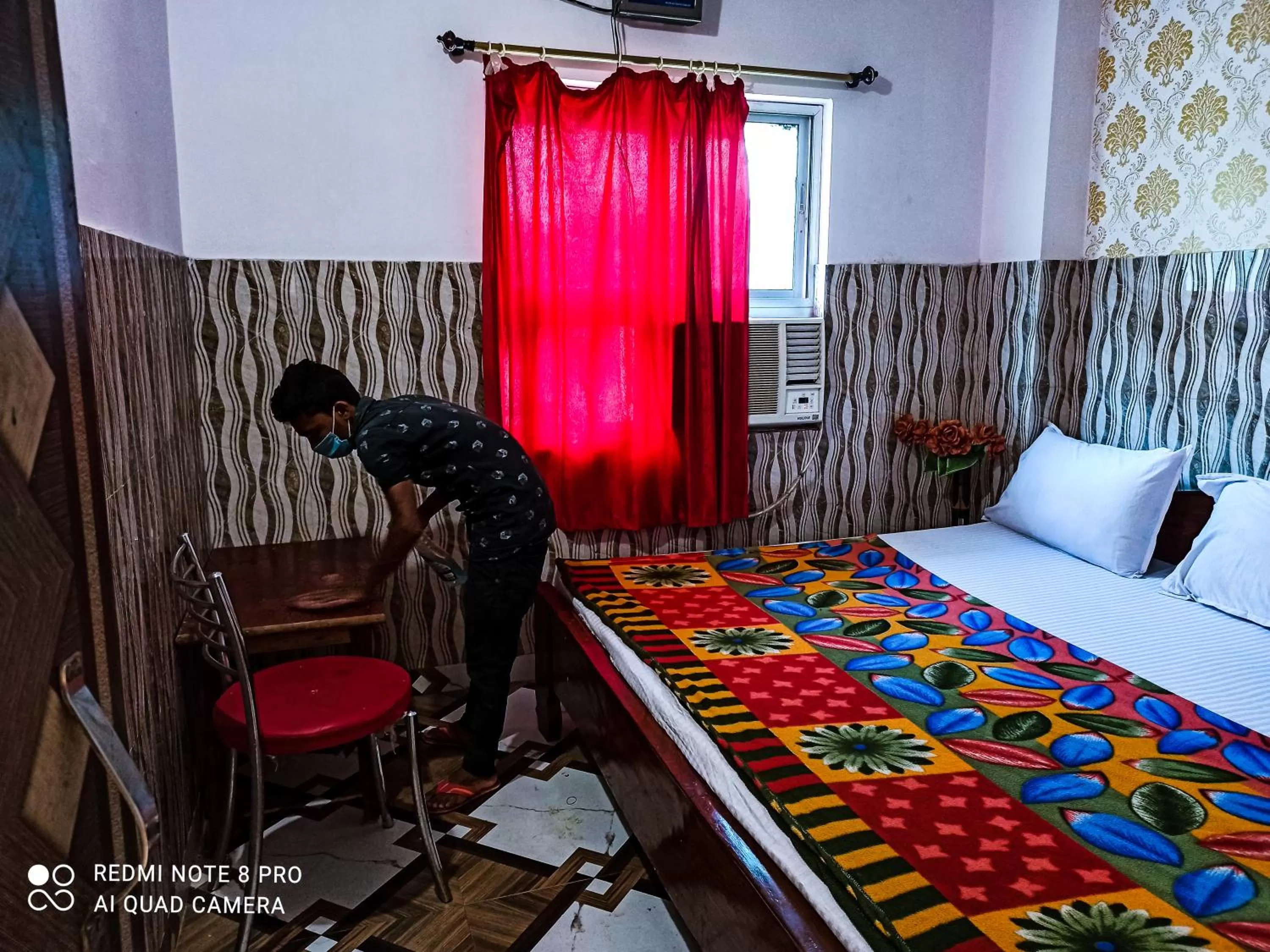 Bedroom in Hotel Vijay
