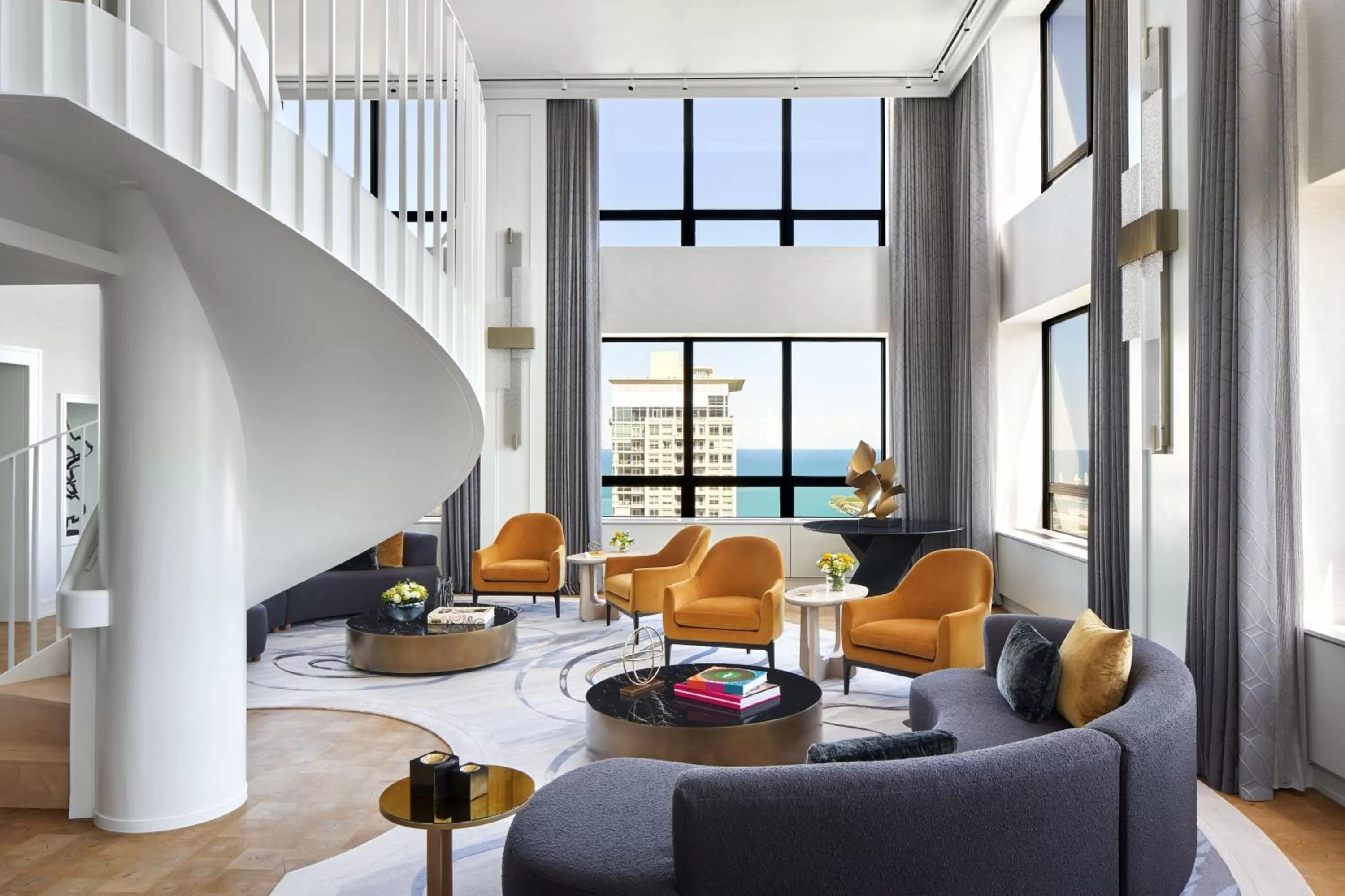 Living room in The Ritz-Carlton, Chicago