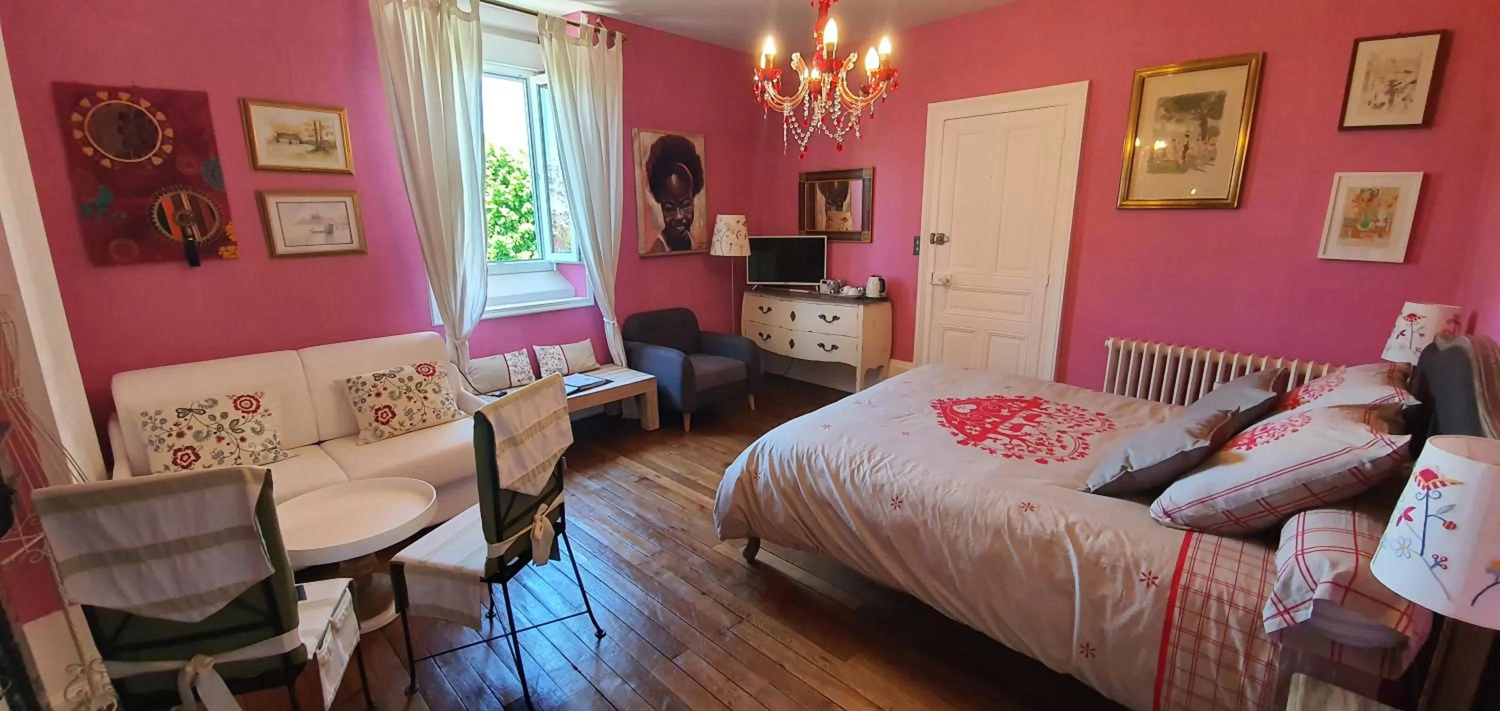 Bed in Villa Primerose