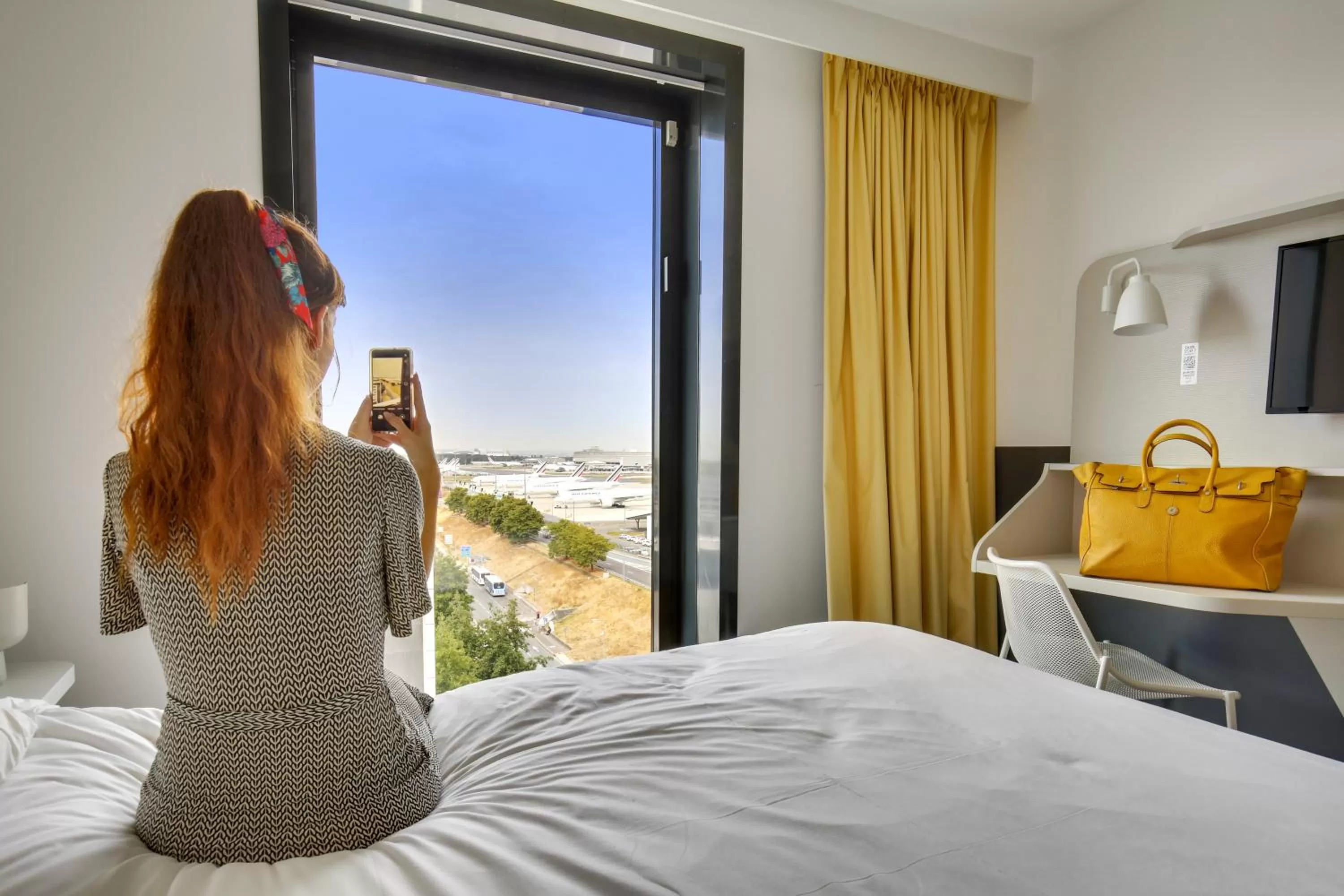 View (from property/room), Bed in ibis Styles Paris Charles de Gaulle Airport