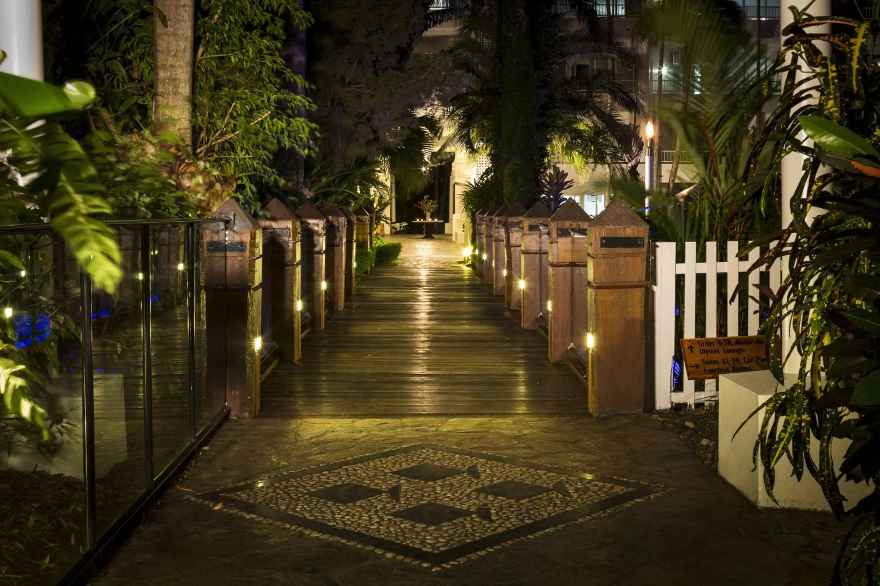 Facade/entrance in Alamanda Palm Cove by Lancemore