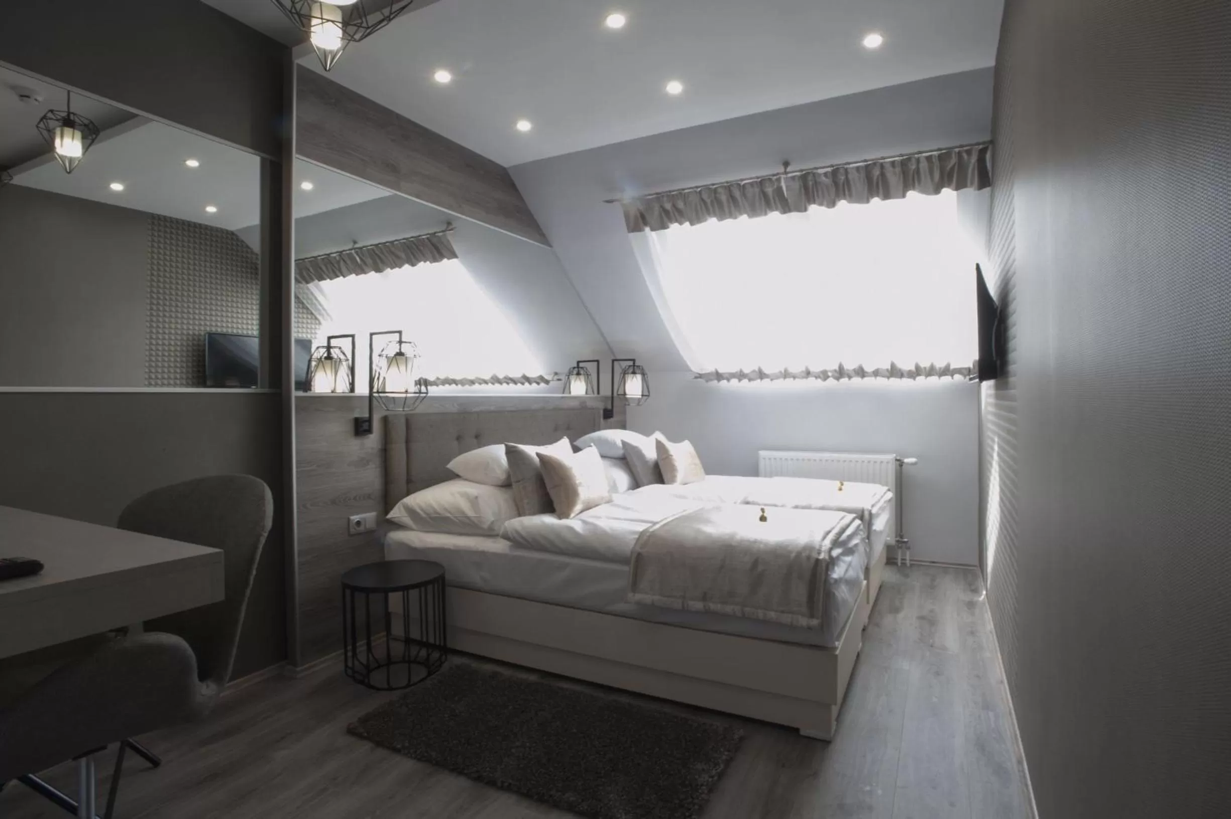 TV and multimedia, Bed in Hotel Talizmán