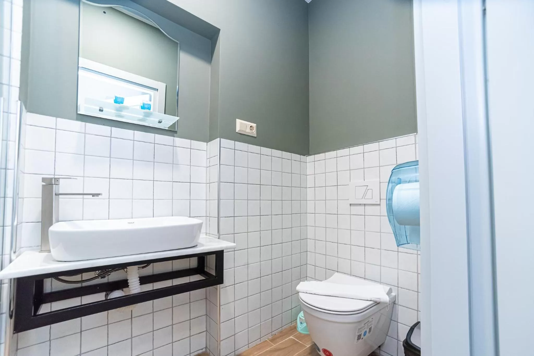 Shower in Tiflis Hotel