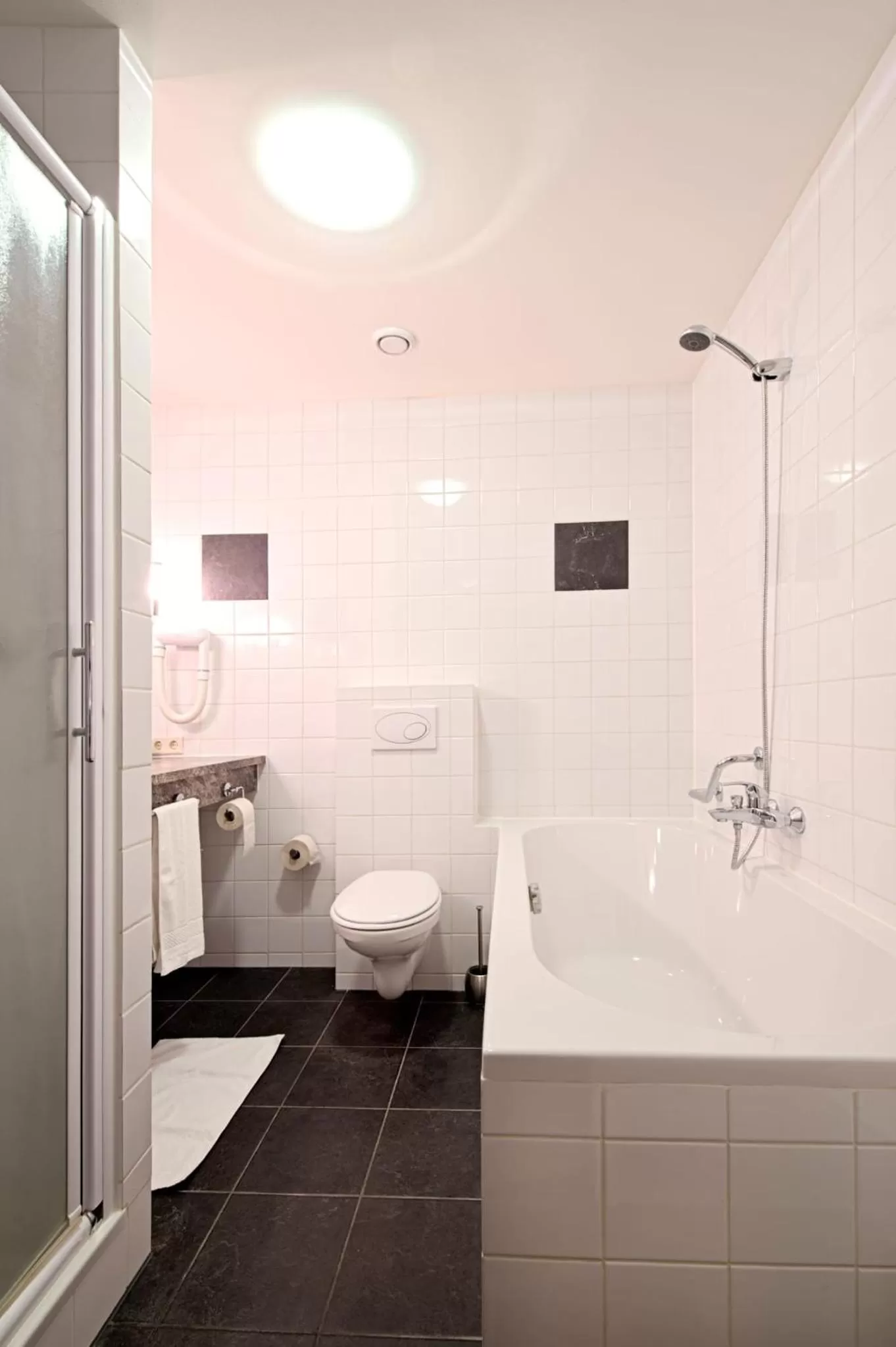 Bathroom in Herberg de Loohoeve