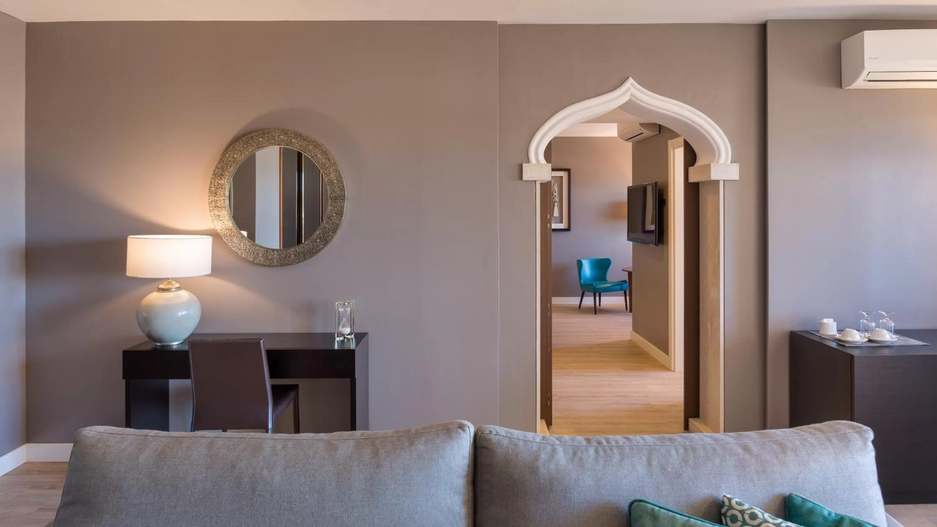 Living room in AP Oriental Beach - Adults Friendly