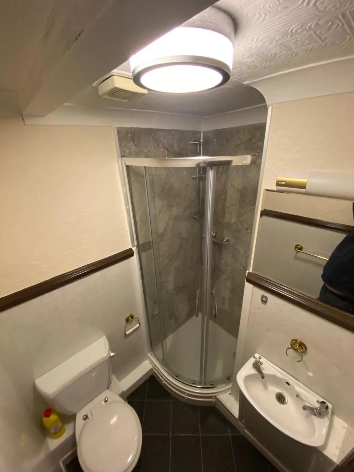 Bathroom in The Redwell Inn