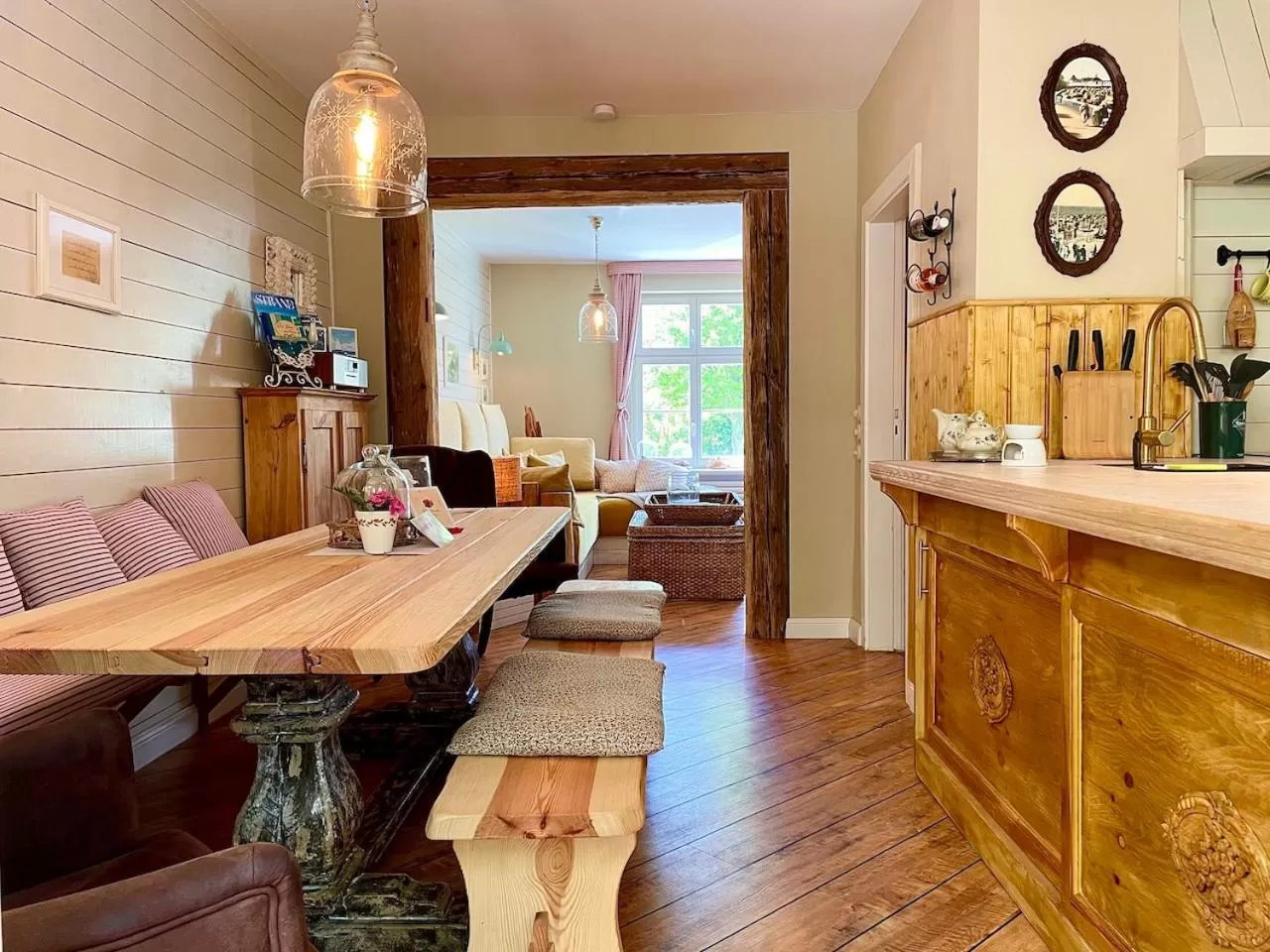 kitchen in Weißt Du noch - Gästehäuser & Suiten