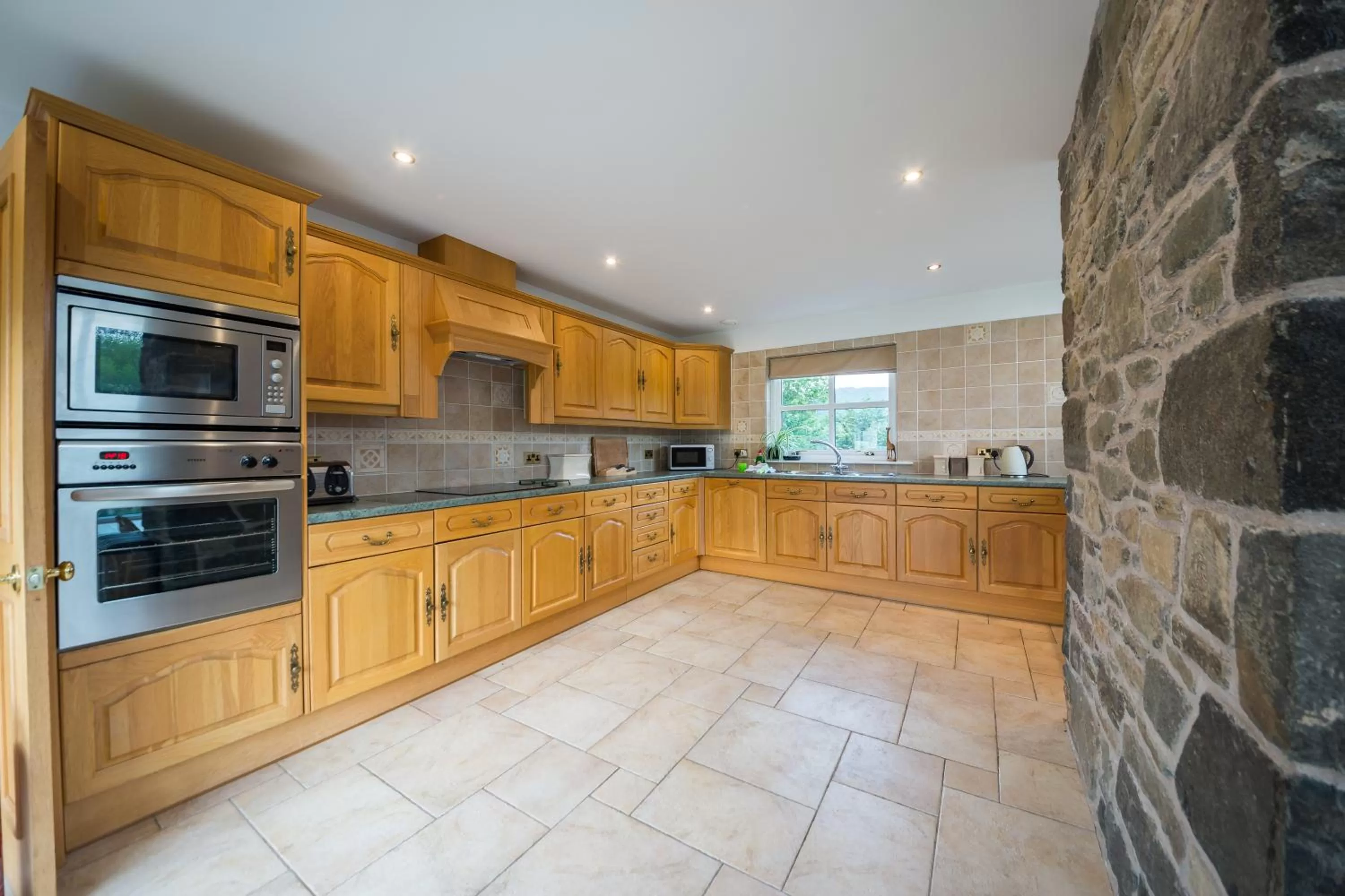 Kitchen or kitchenette in Errichel House and Cottages