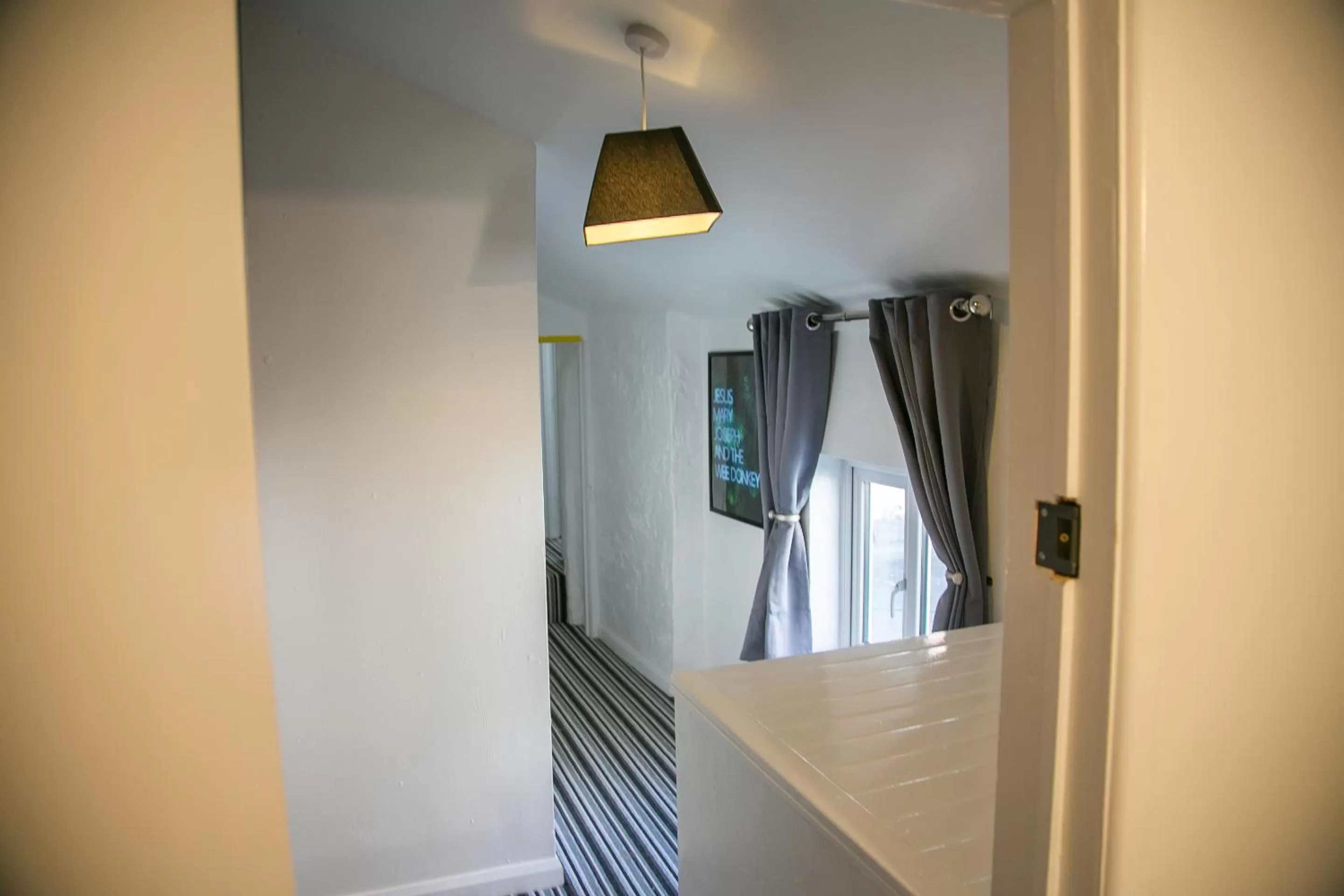 Bedroom, TV/Entertainment Center in The Swan