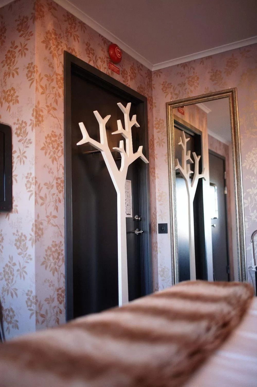 Decorative detail, Bed in Huskvarna Stadshotell