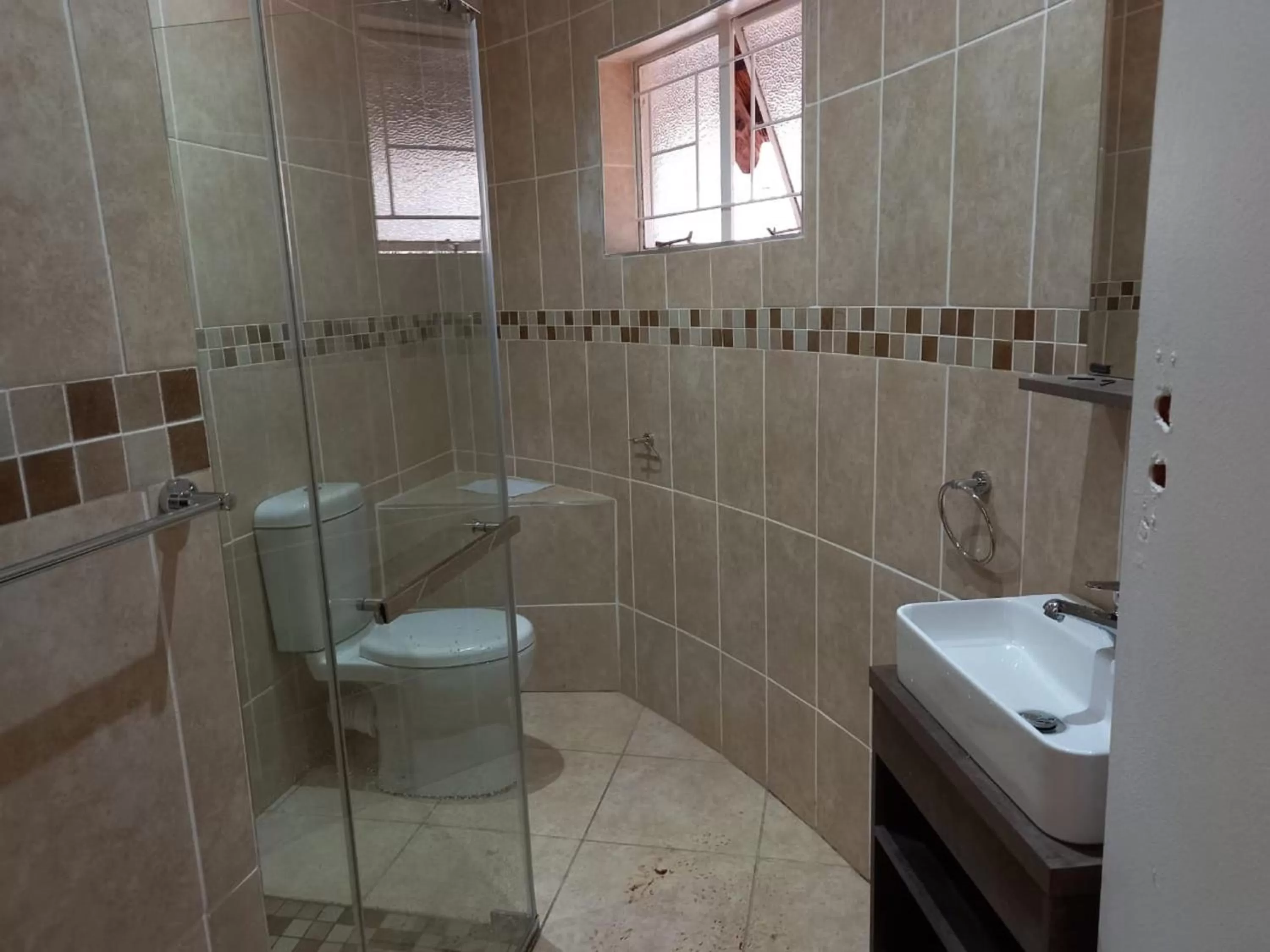 Bathroom in ATKV Buffelspoort