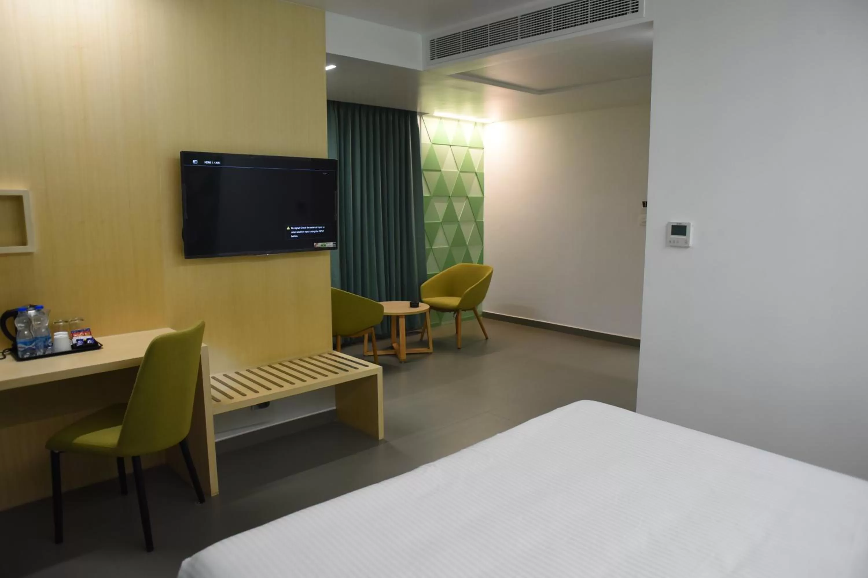 Bedroom, Bed in RATHNA RESIDENCY - Near US CONSULATE