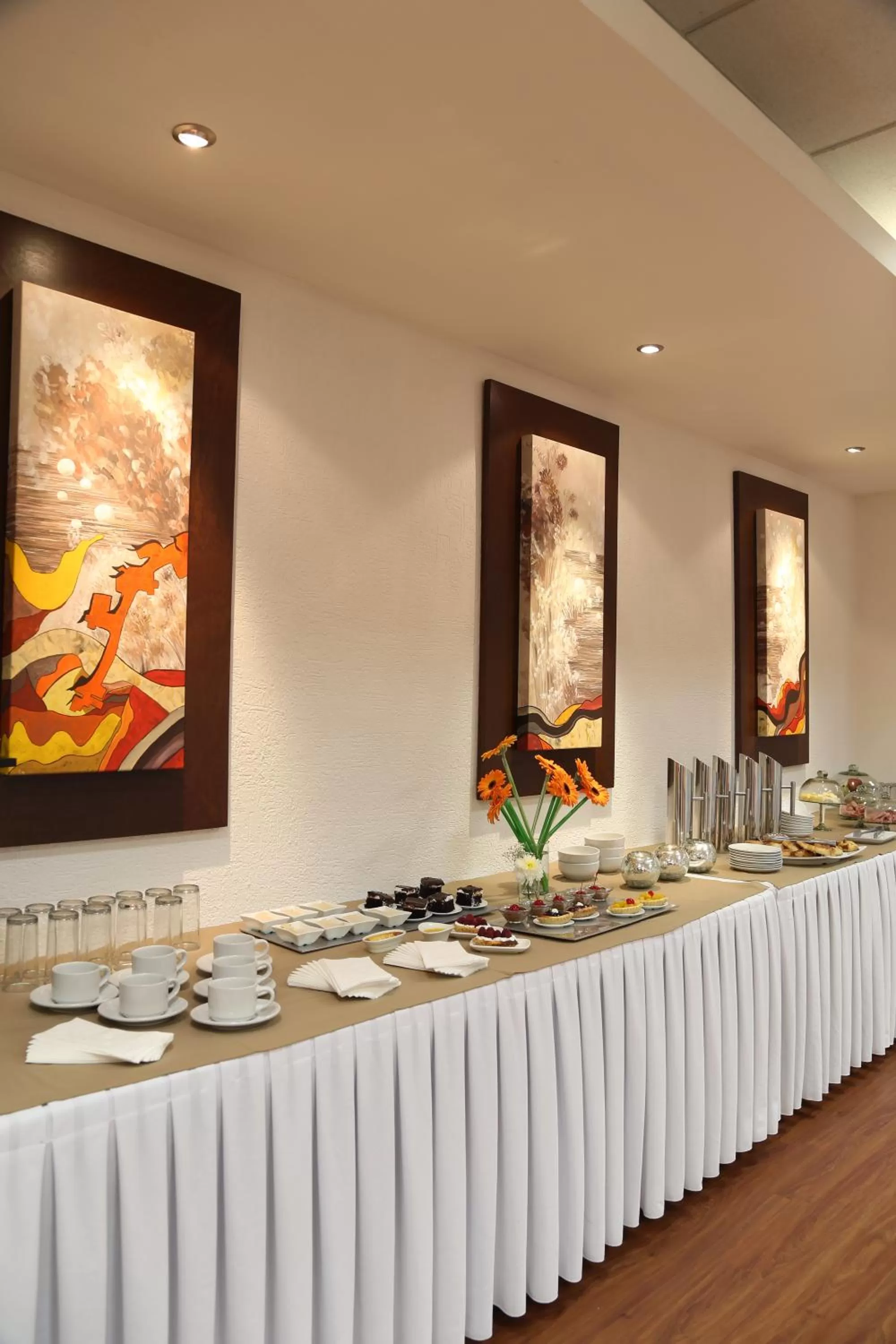 Food and drinks in Mesón Ejecutivo Guadalajara Minerva - Av México