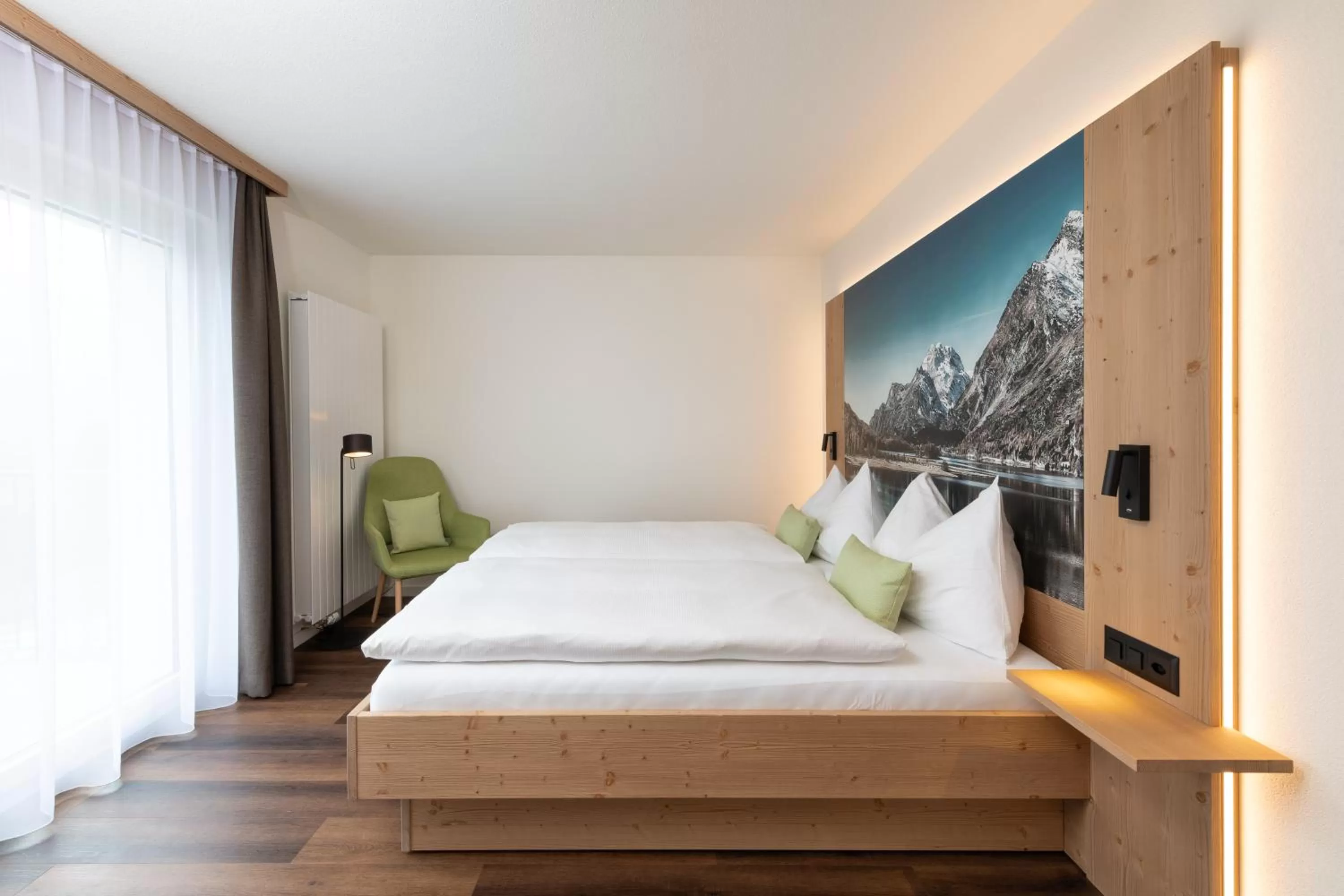 Balcony/Terrace, Bed in Berghotel Randolins